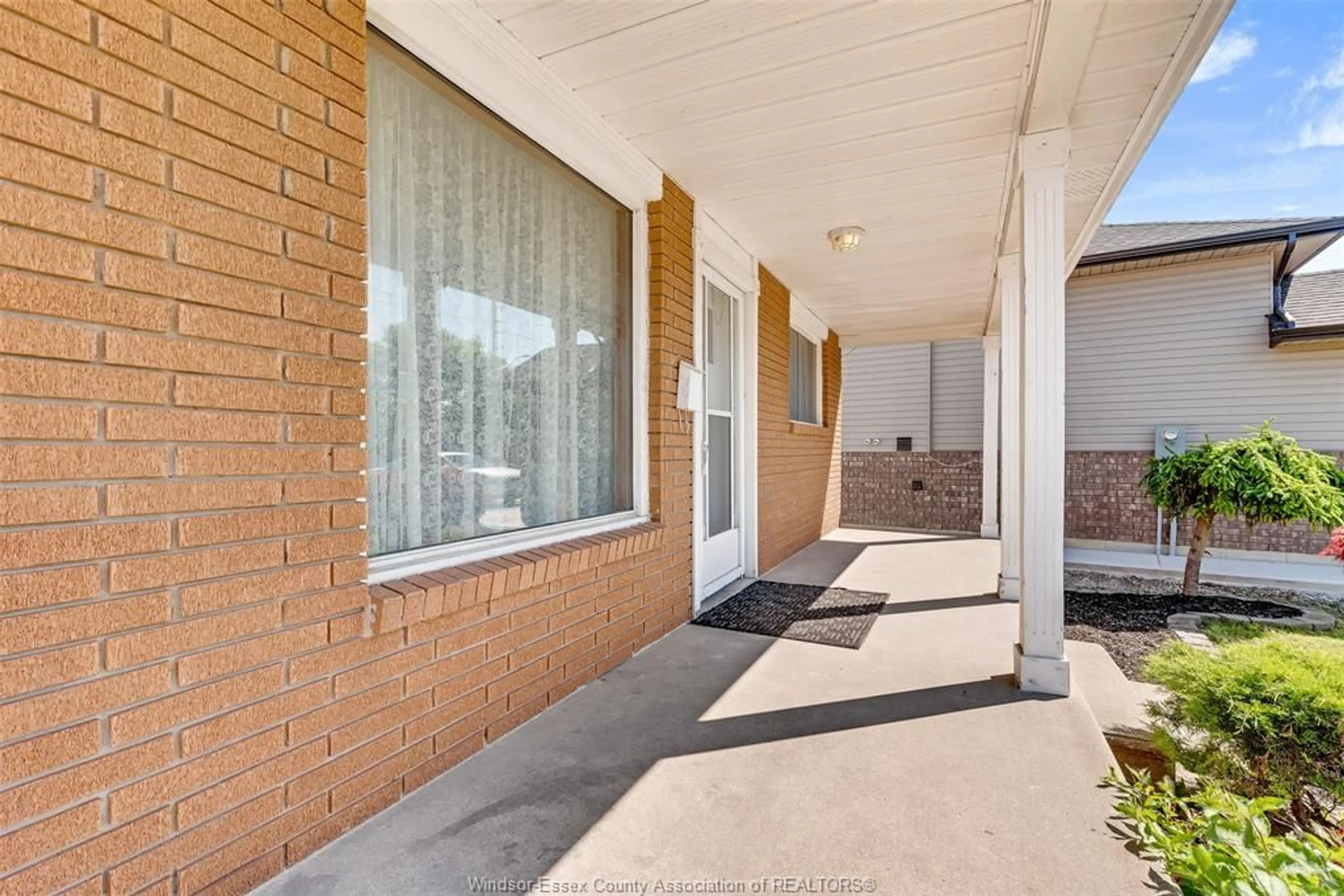 Unknown for 3999 GRAND MARAIS Rd, Windsor Ontario N8W 1W9