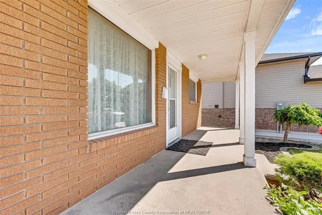 3999 GRAND MARAIS Rd, Windsor 5