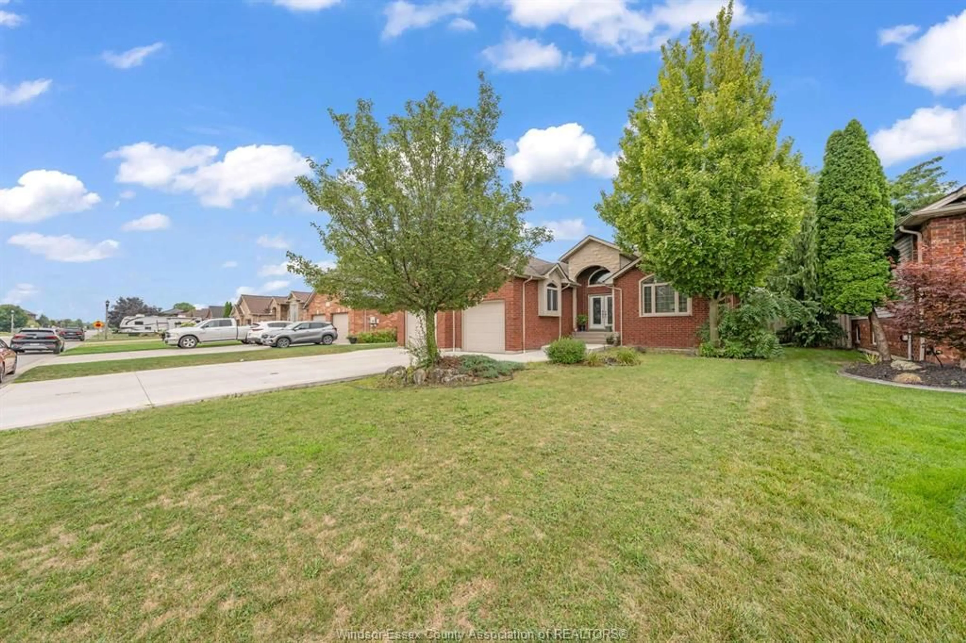 A pic from outside/outdoor area/front of a property/back of a property/a pic from drone, water/lake/river/ocean view for 77 Whelan Dr, Amherstburg Ontario N9V 4B6
