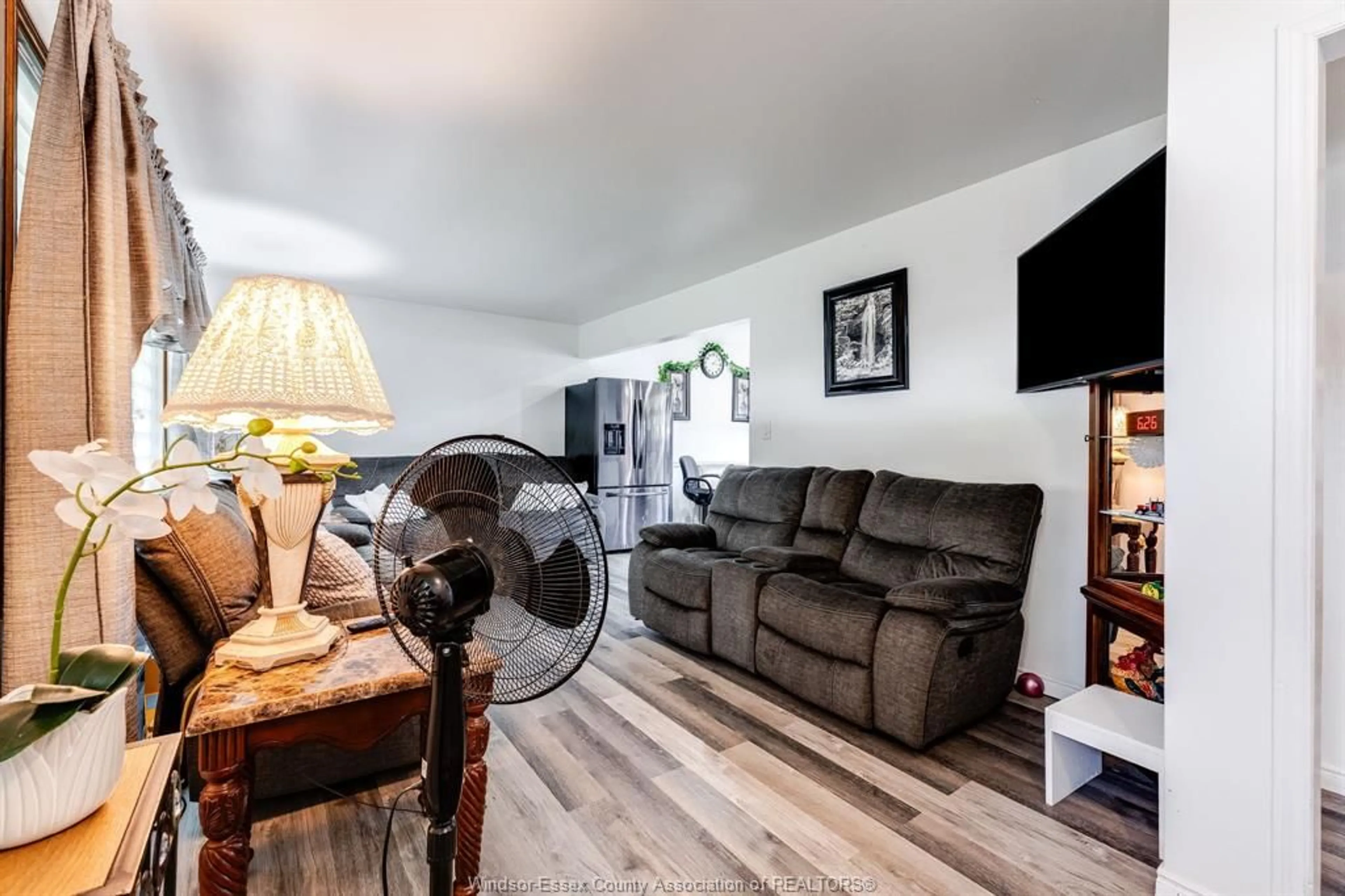 Living room with furniture, unknown for 1665 REGENT St, Ruthven Ontario N0P 2G0
