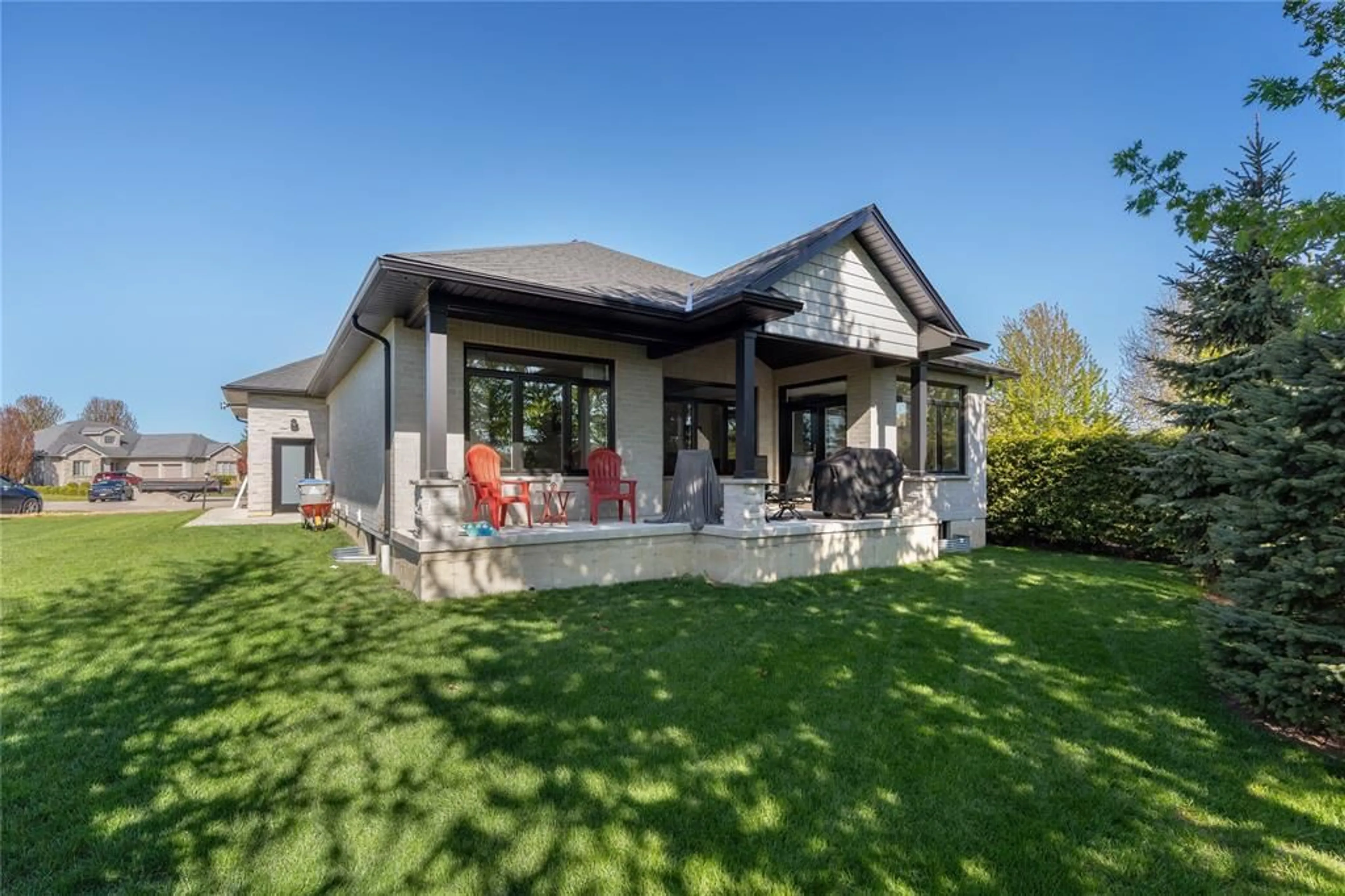 Home with brick exterior material, unknown for 113 MACDONALD St, Lambton Shores Ontario N0N 1J0