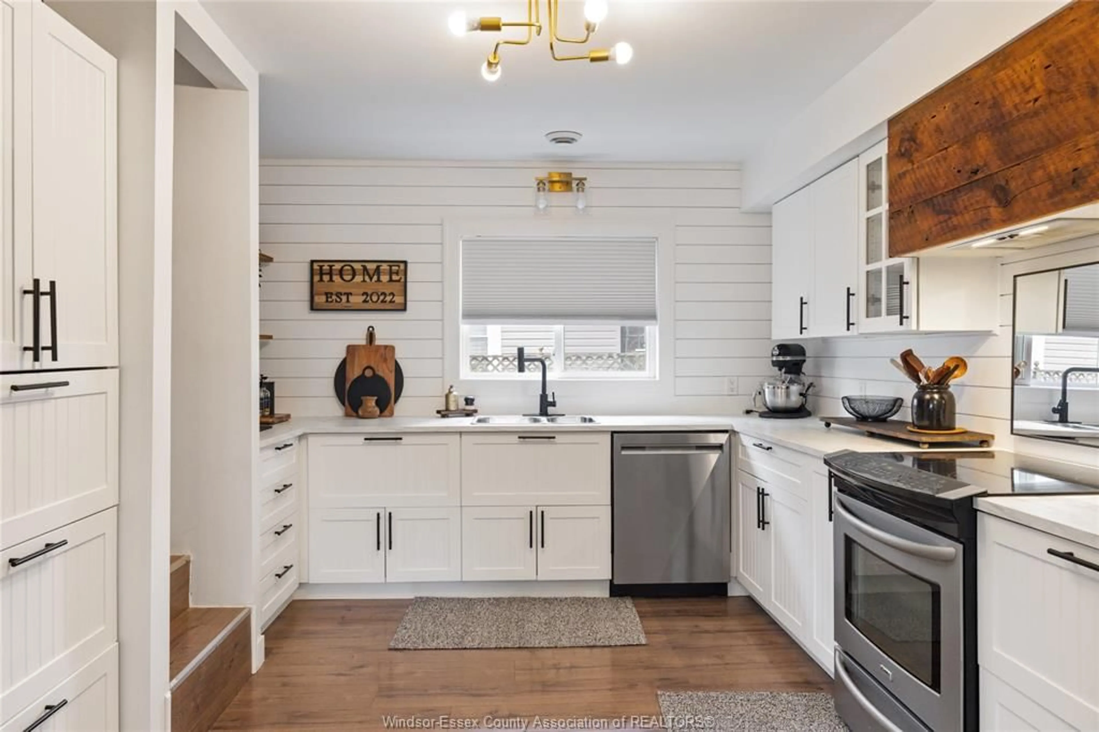 Open concept kitchen, unknown for 115 WILLIAM St, Merlin Ontario N0P 1W0
