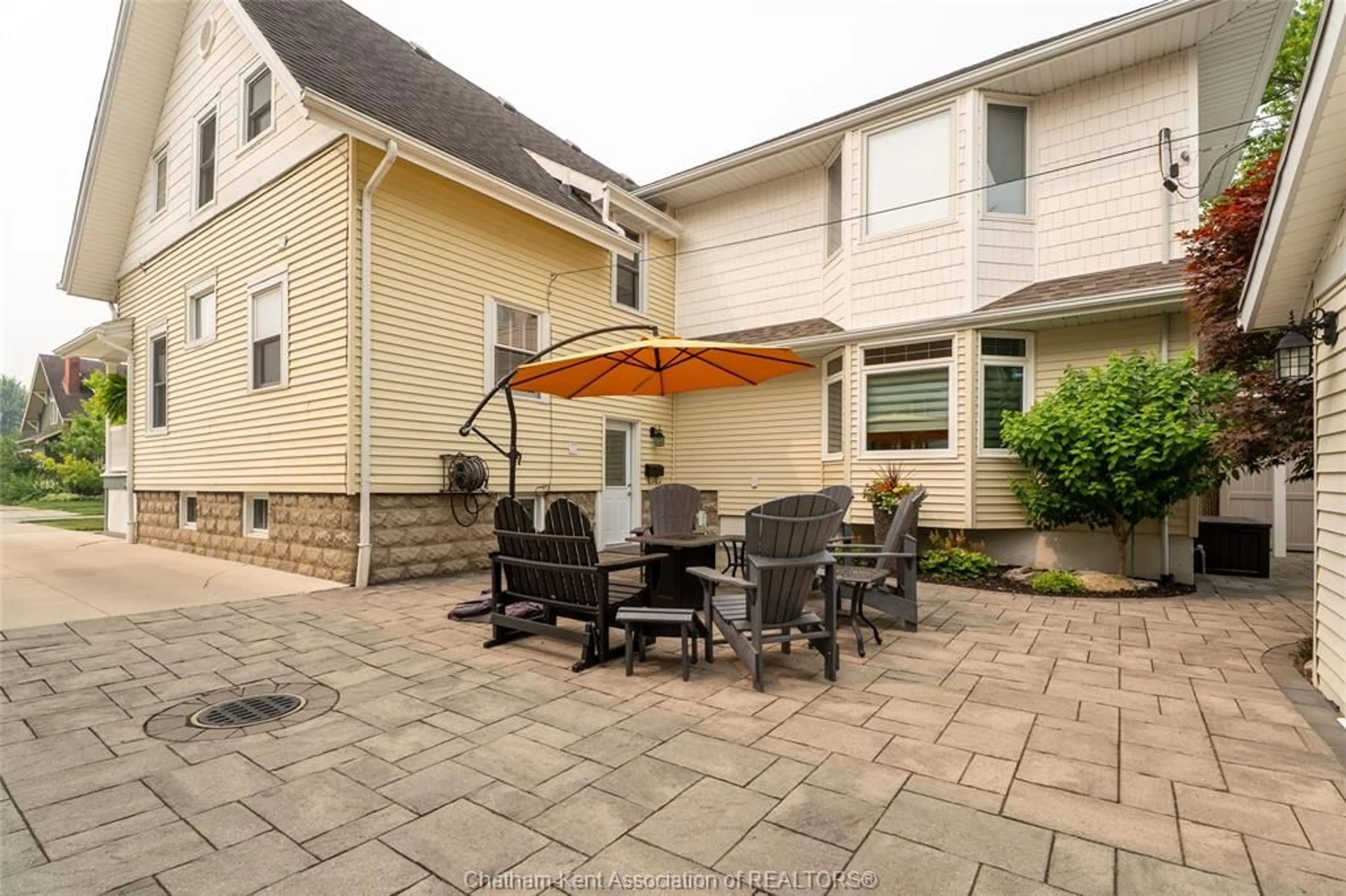 Patio, street for 15 Ellwood Ave, Chatham Ontario N7M 3K2