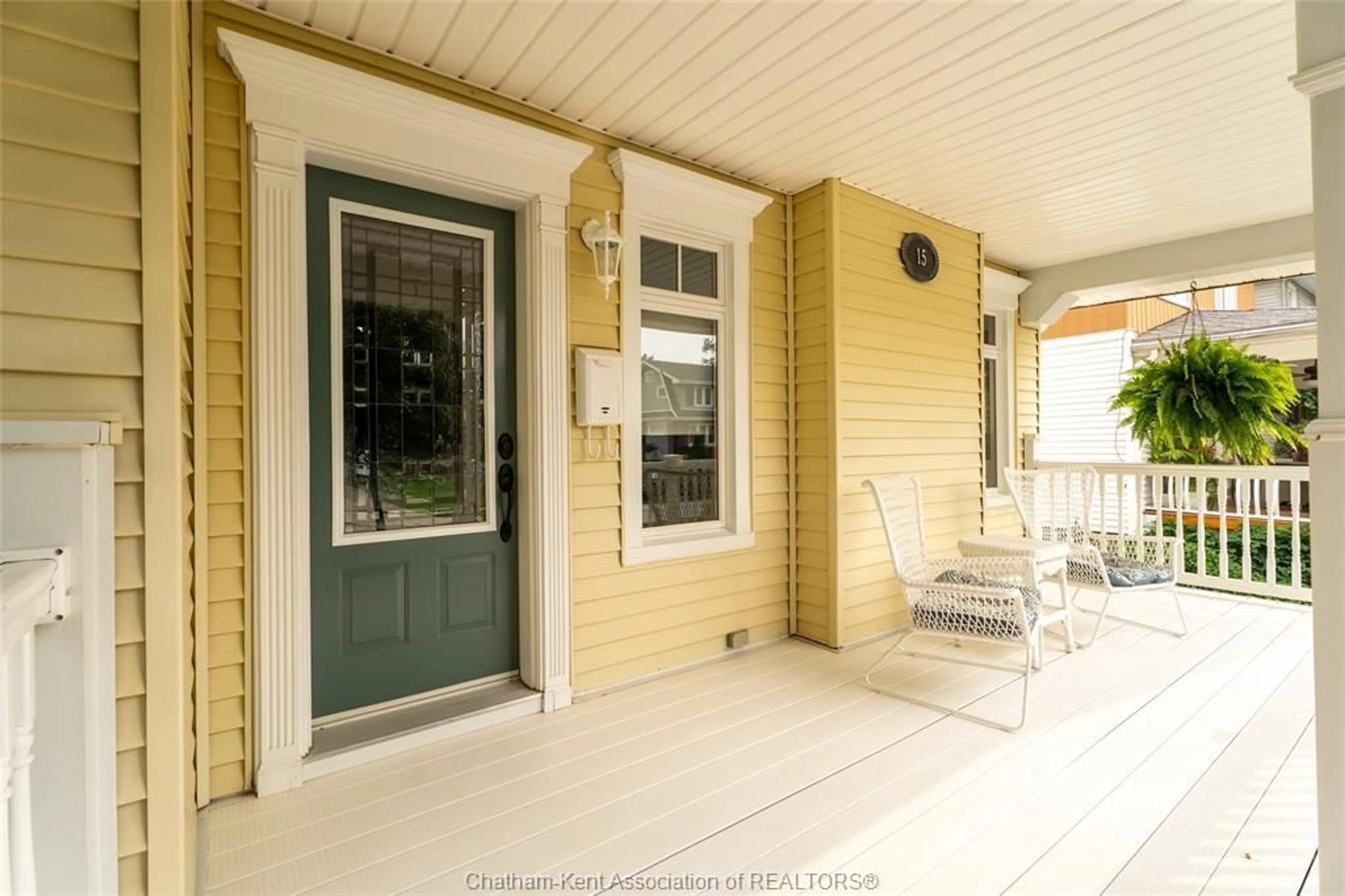 Unknown for 15 Ellwood Ave, Chatham Ontario N7M 3K2