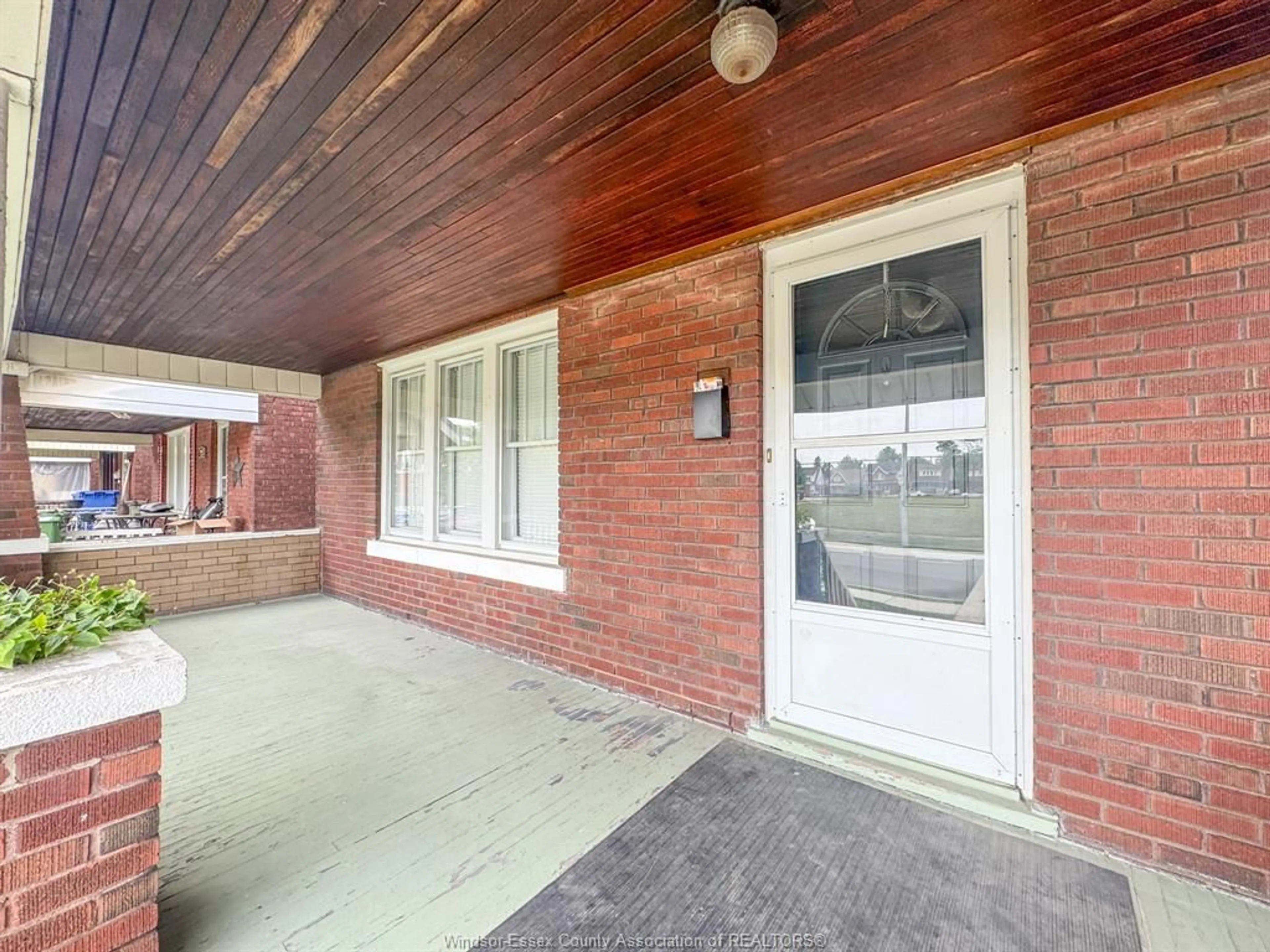 Unknown for 1111 ELSMERE, Windsor Ontario N9A 2A1
