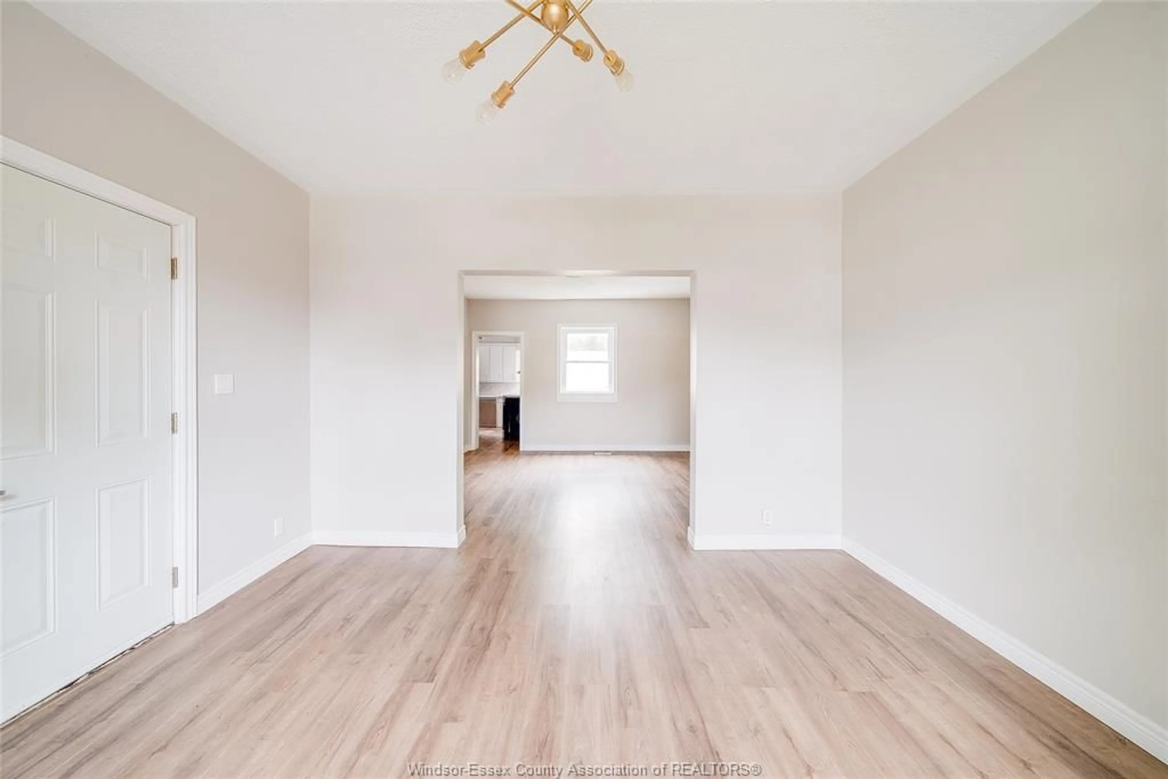 A pic of a room for 31 ADELAIDE STREET N., Chatham Ontario N7M 4K2