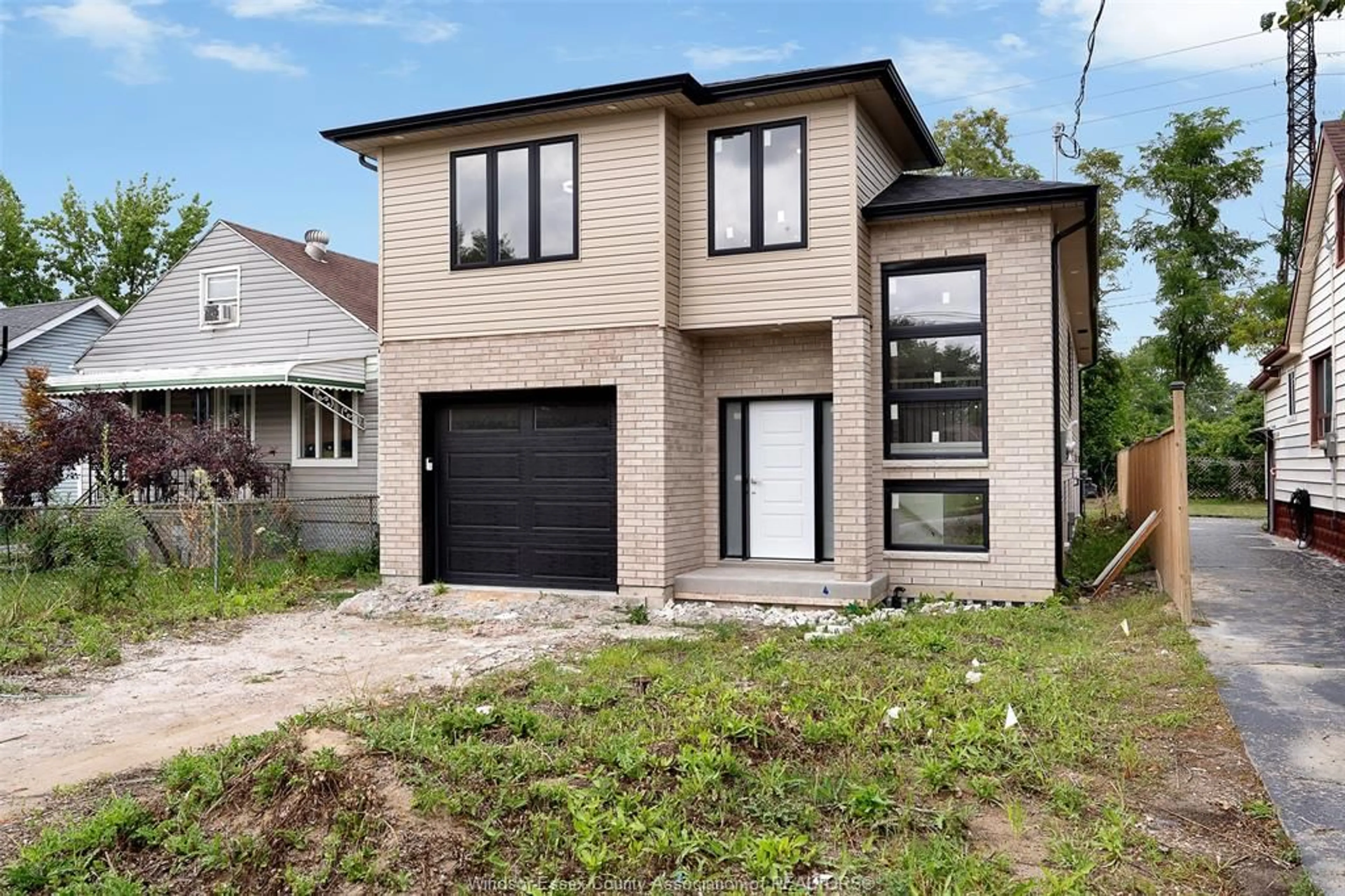 Home with brick exterior material, street for 754 SOUTH PACIFIC Ave, Windsor Ontario N8X 2X2