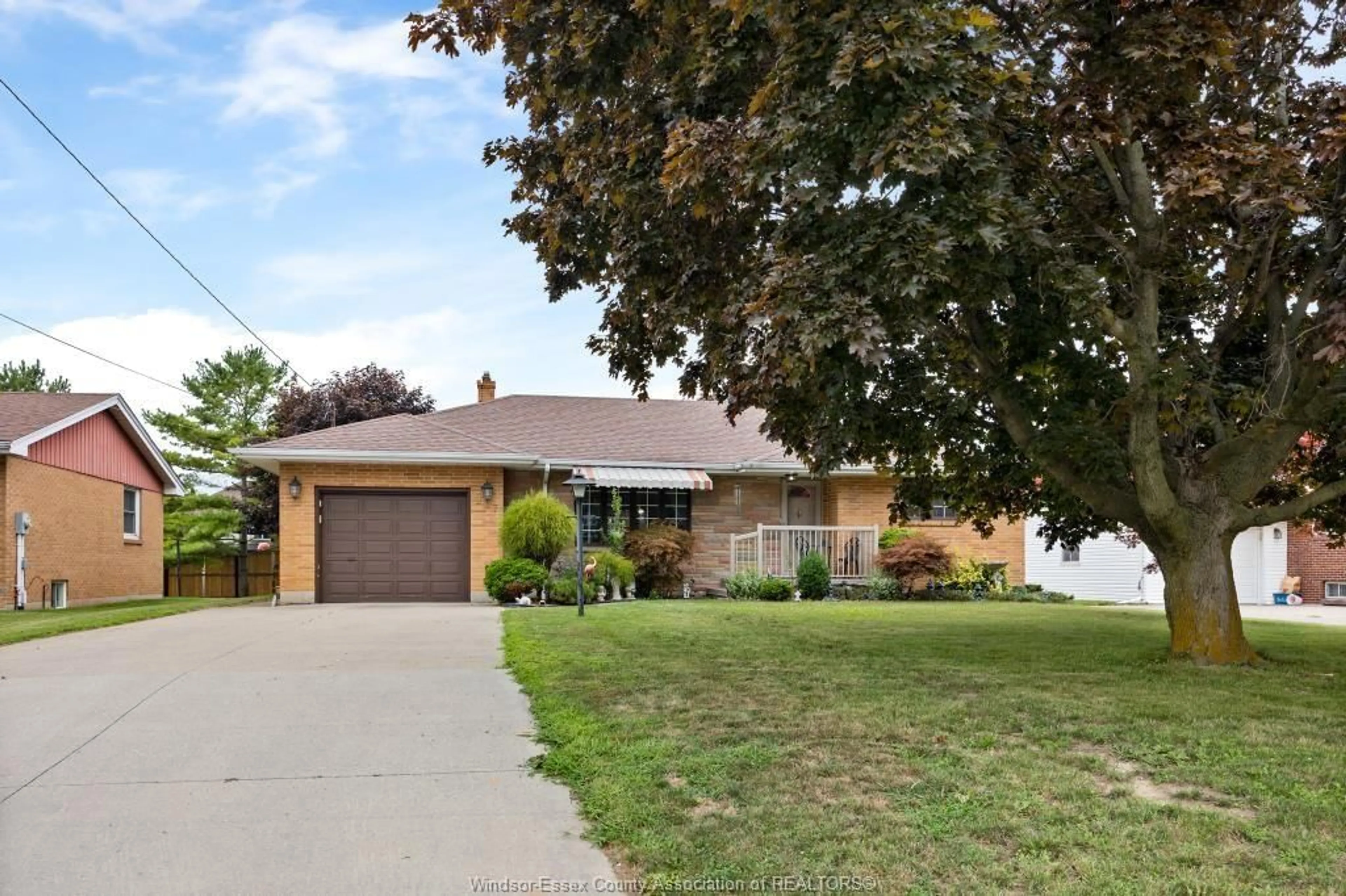 Home with brick exterior material, street for 247 ERIE St, Harrow Ontario N0R 1G0