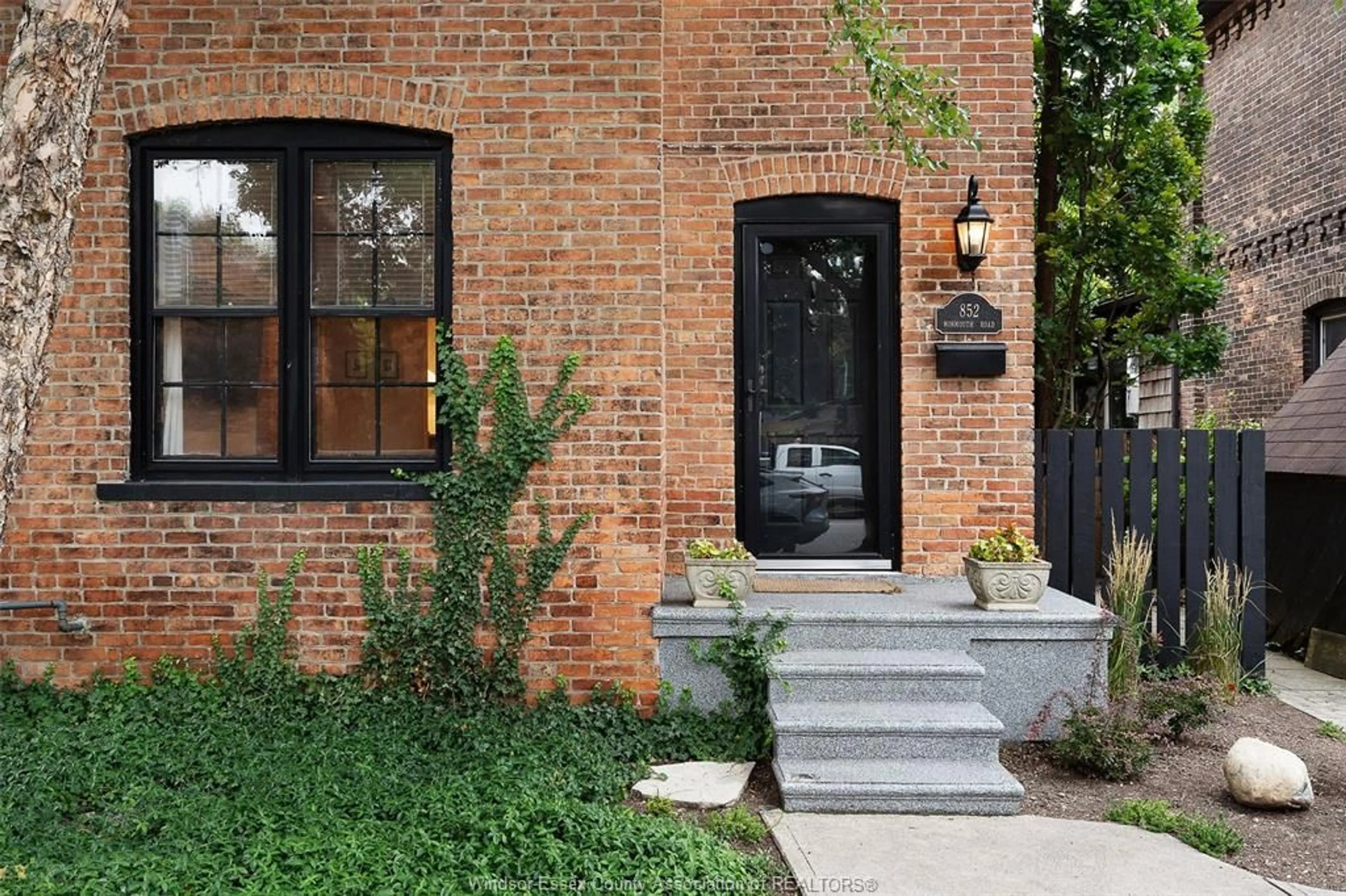 Home with brick exterior material, street for 852 MONMOUTH, Windsor Ontario N8Y 3L4