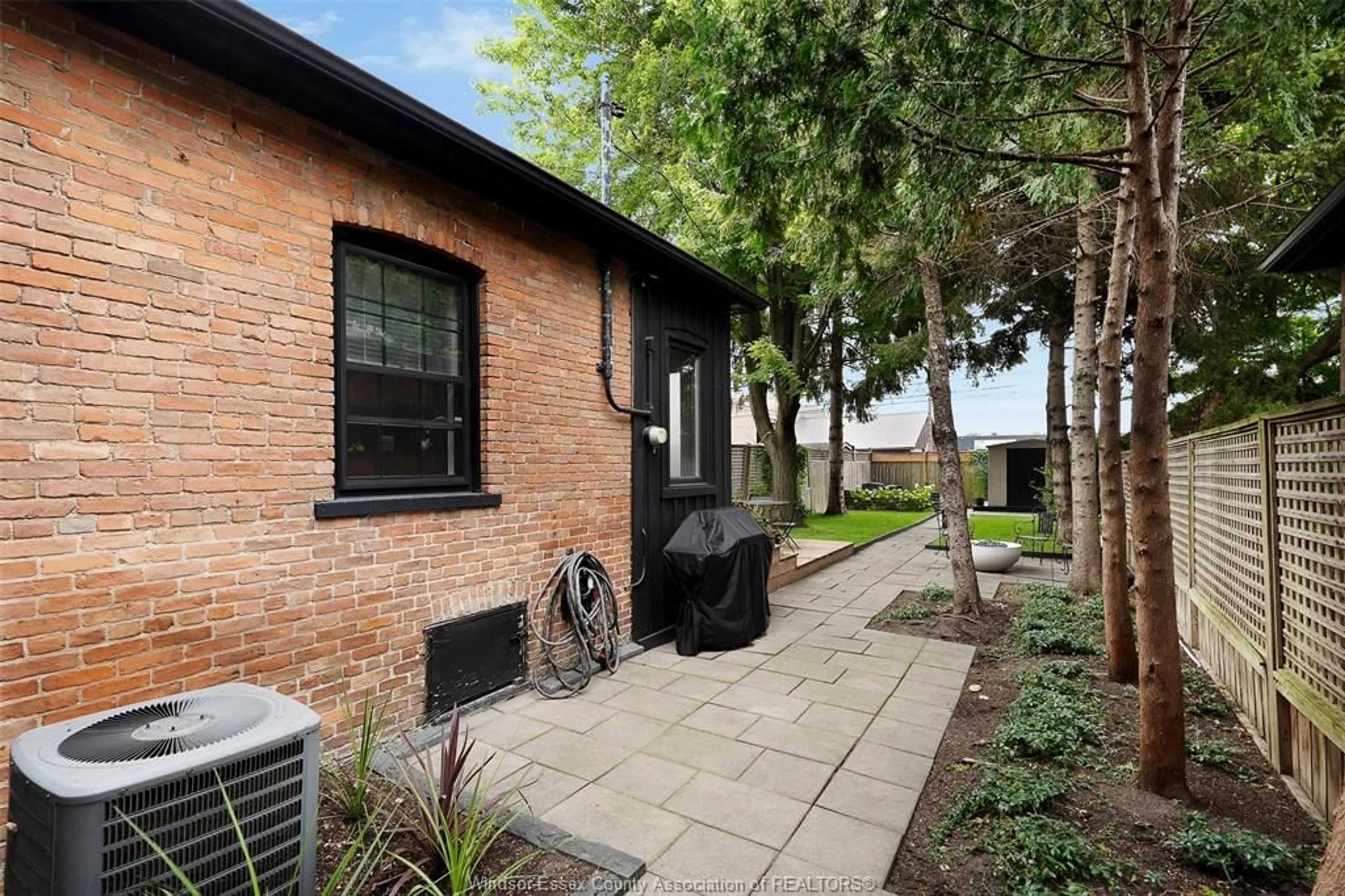 Home with brick exterior material, street for 852 MONMOUTH, Windsor Ontario N8Y 3L4