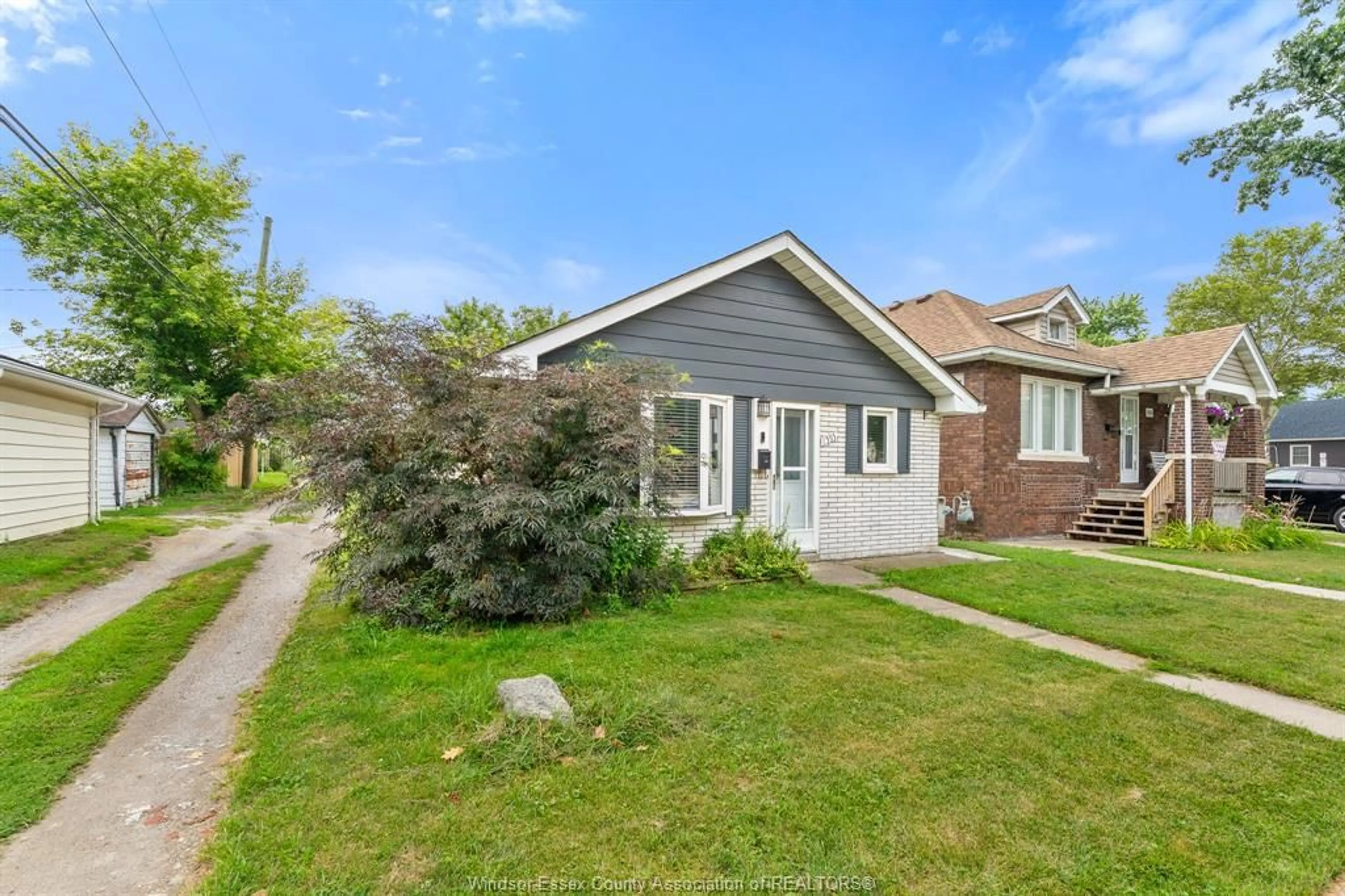 Unknown for 1555 ADANAC Ave, Windsor Ontario N9B 1N5