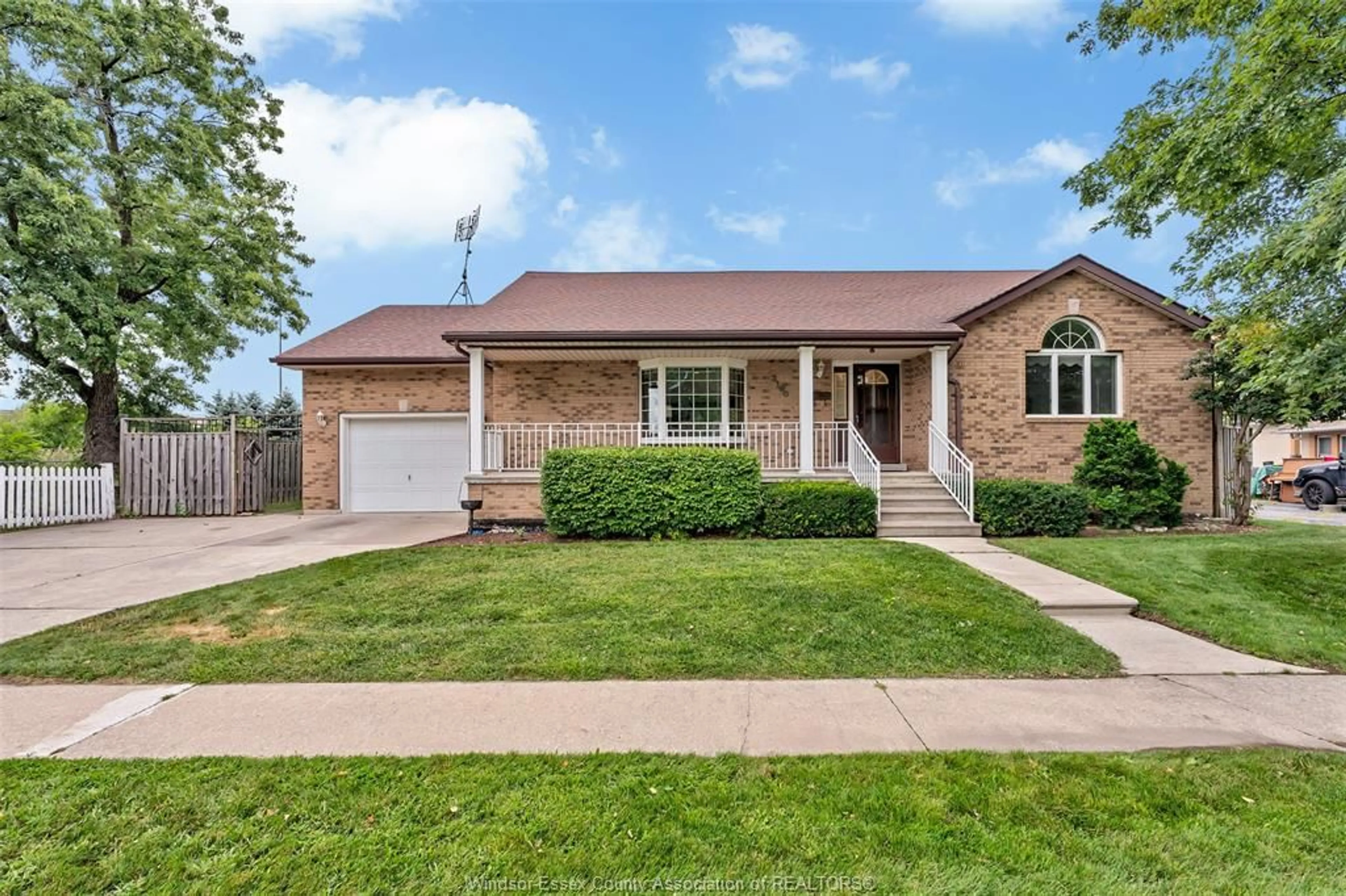 Home with brick exterior material, street for 3100 TURNER Rd, Windsor Ontario N8W 3L8