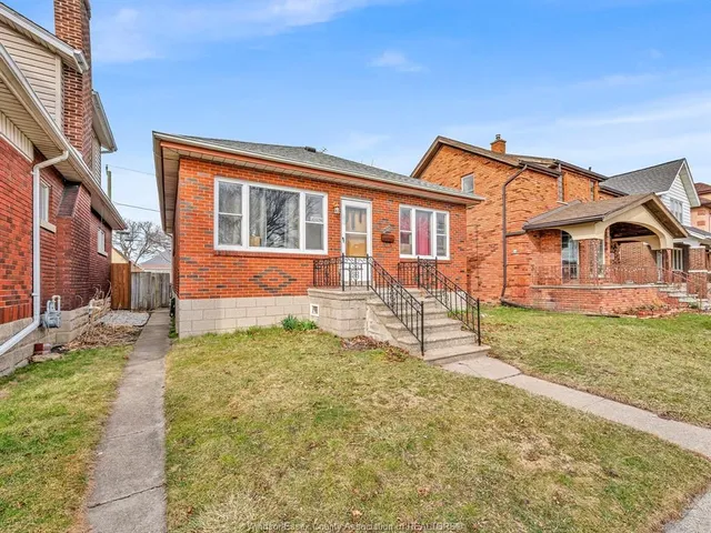 1477 WINDERMERE Rd, Windsor 4