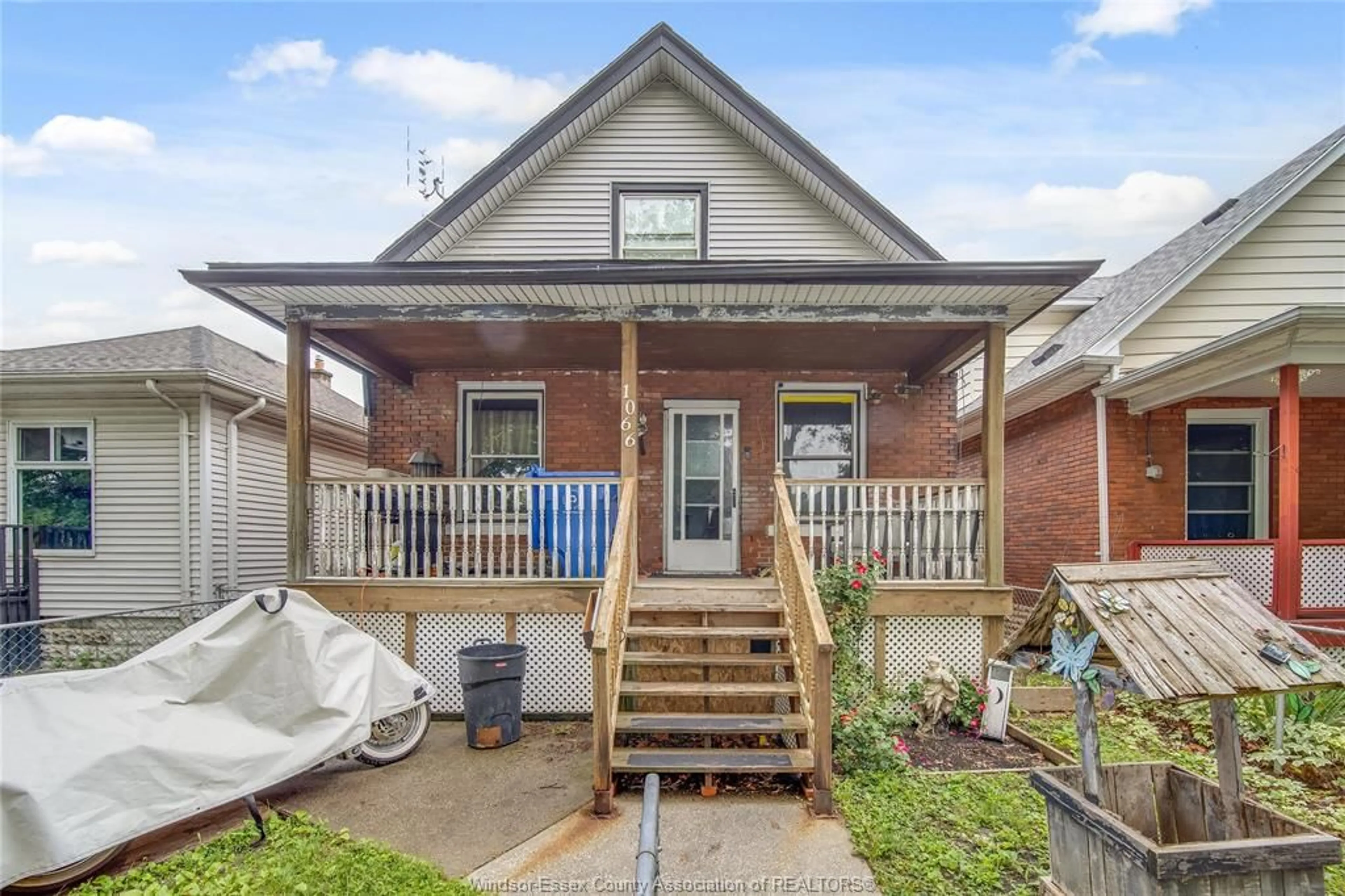 Home with brick exterior material, street for 1066 HICKORY, Windsor Ontario N8Y 3S1