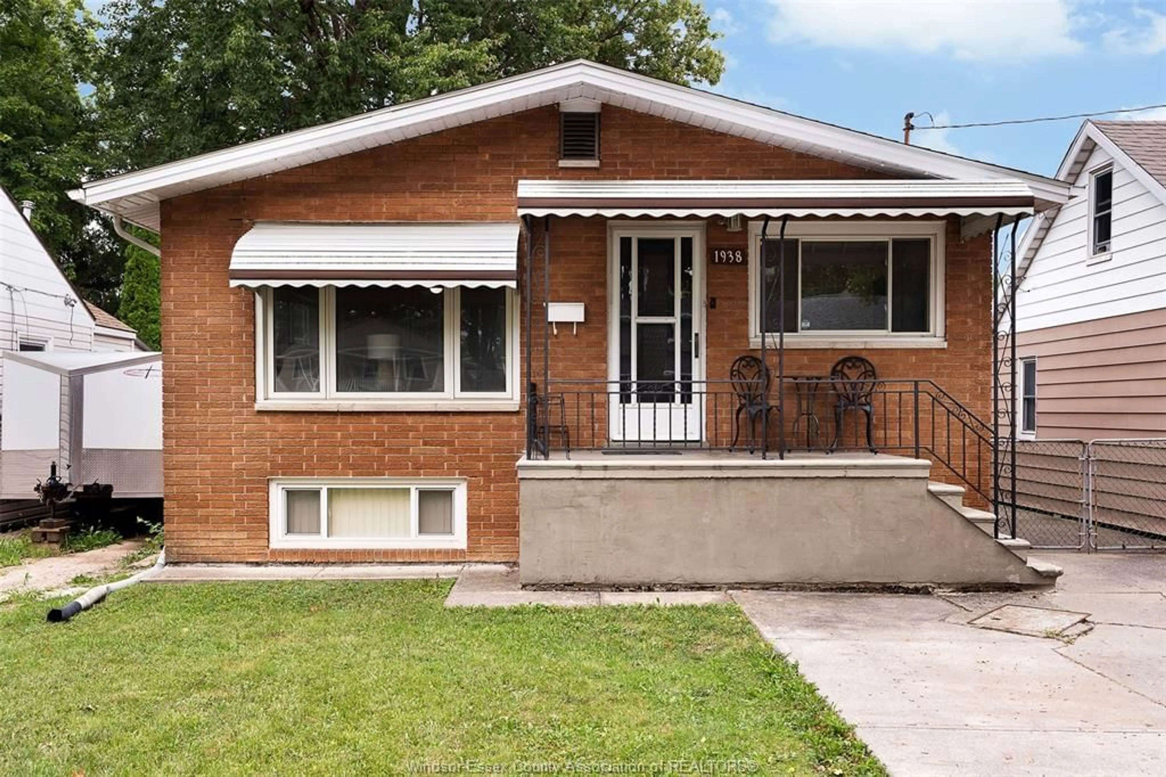 Home with brick exterior material, street for 1938 FERNDALE Ave, Windsor Ontario N8T 2L1
