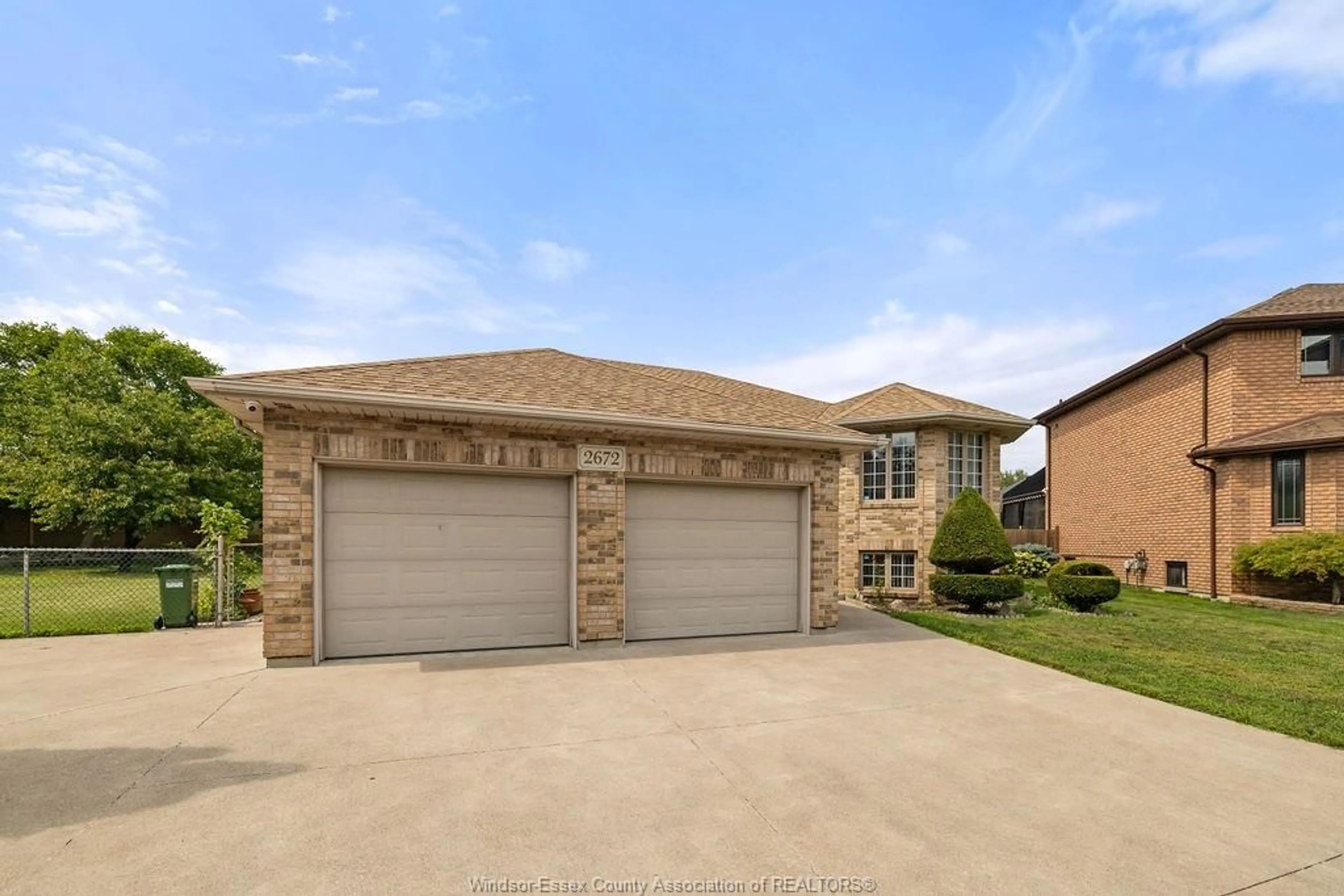 Home with brick exterior material, street for 2672 FLEMING Crt, Windsor Ontario N9E 4P1