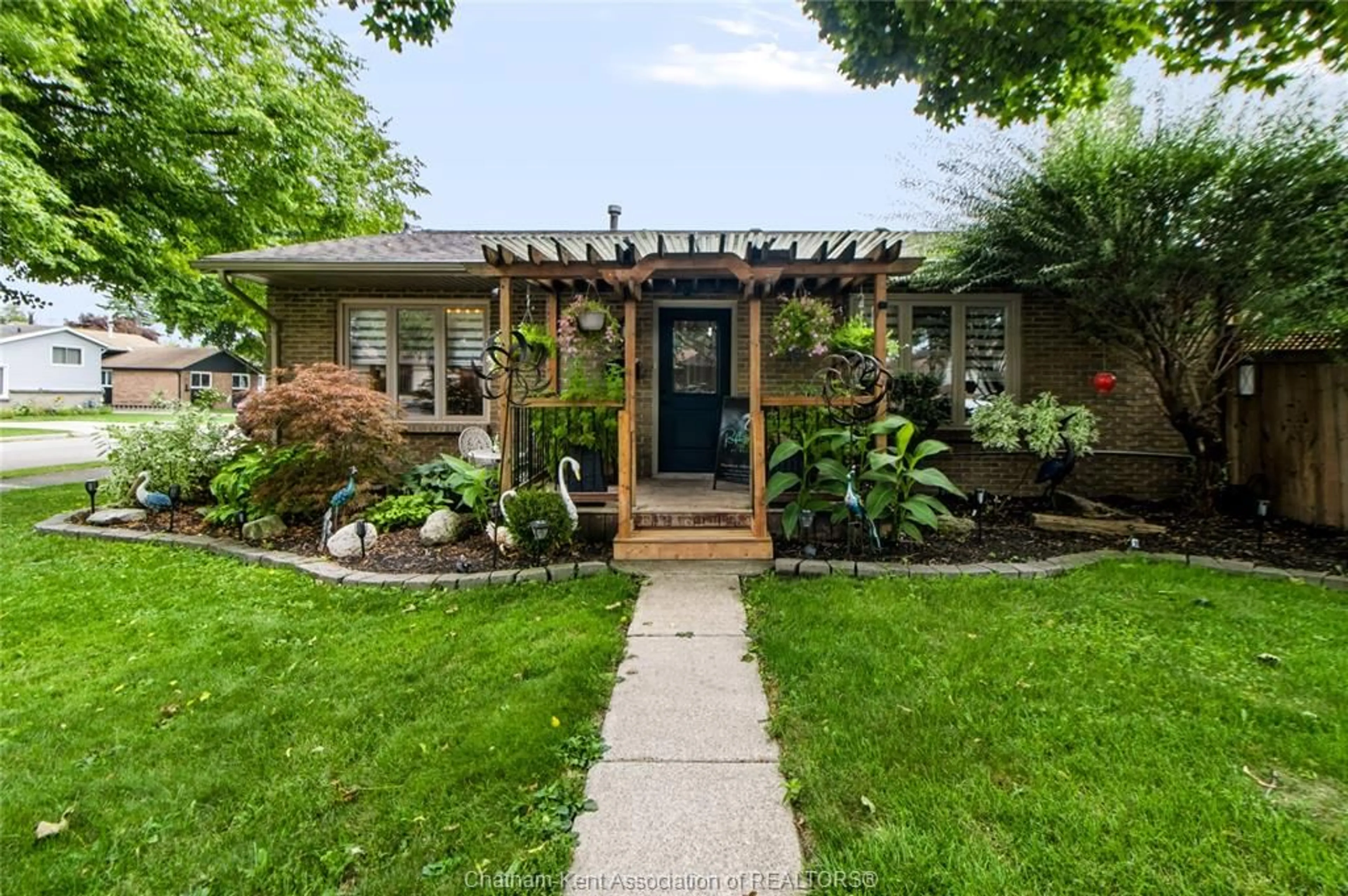 Unknown for 26 EARL Dr, Chatham Ontario N7M 5Z3