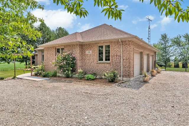 2207 SOUTH MIDDLE Rd, Lakeshore 5