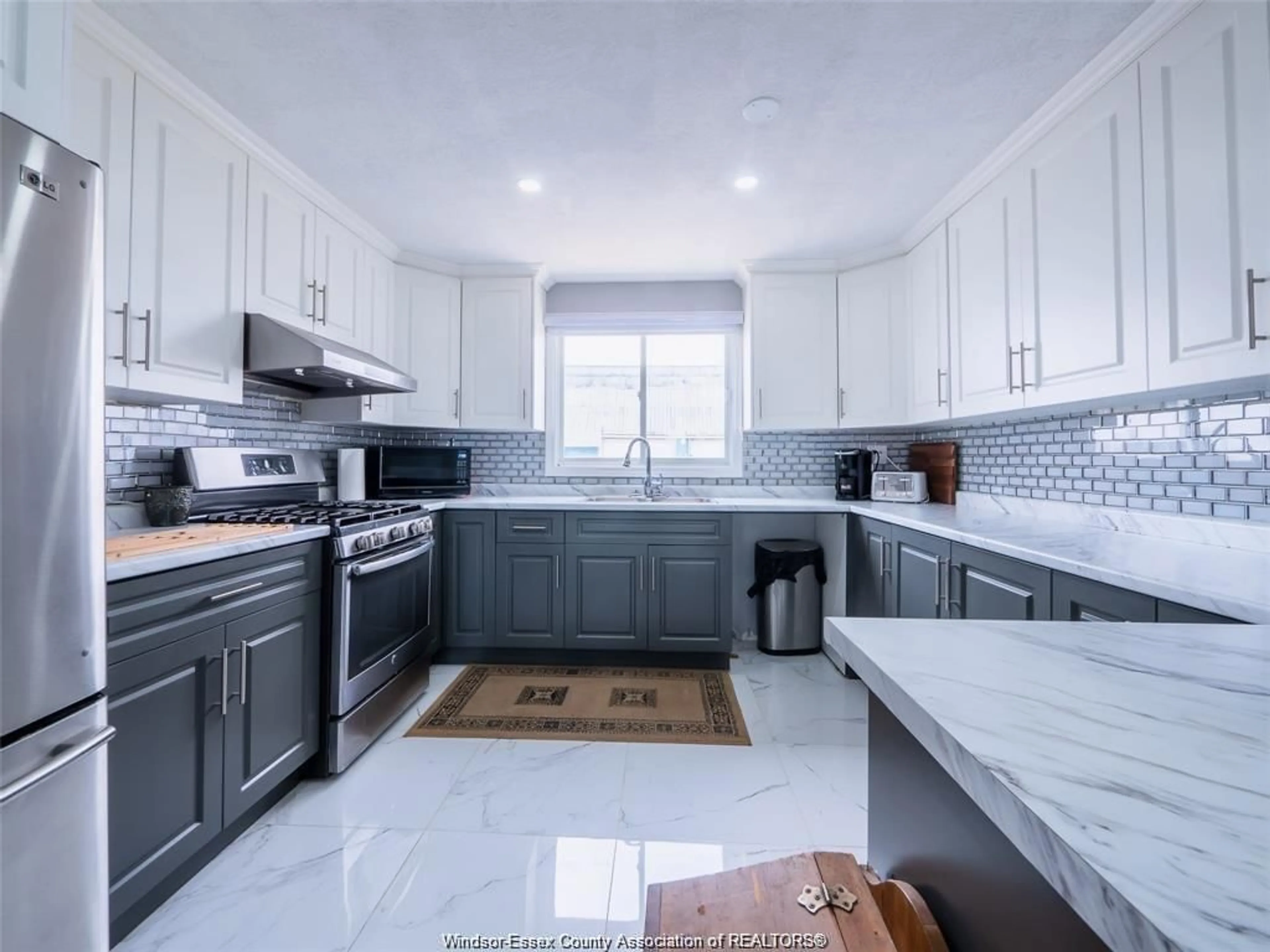 Open concept kitchen, ceramic/tile floor for 350 CHARRON LINE Rd, Lakeshore Ontario N8L 1K6
