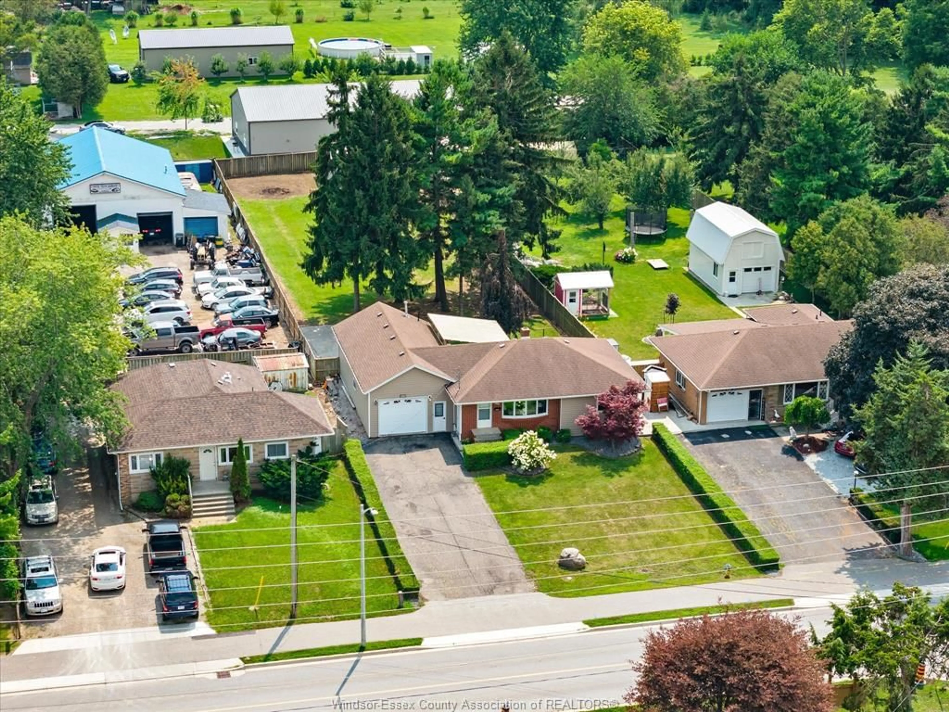 A pic from outside/outdoor area/front of a property/back of a property/a pic from drone, street for 1553 Road 2, Ruthven Ontario N9Y 2M2