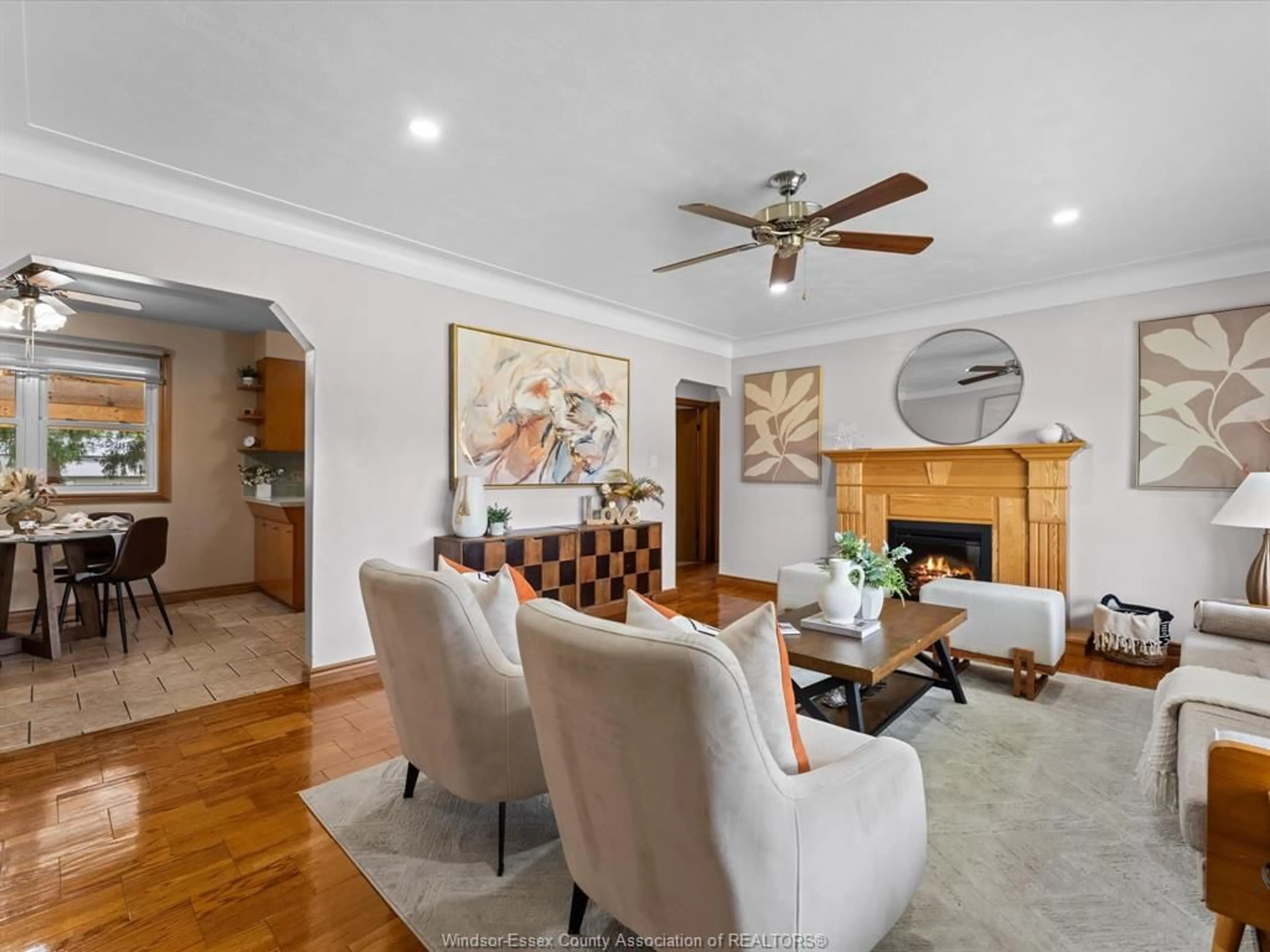 Living room with furniture, unknown for 1553 Road 2, Ruthven Ontario N9Y 2M2