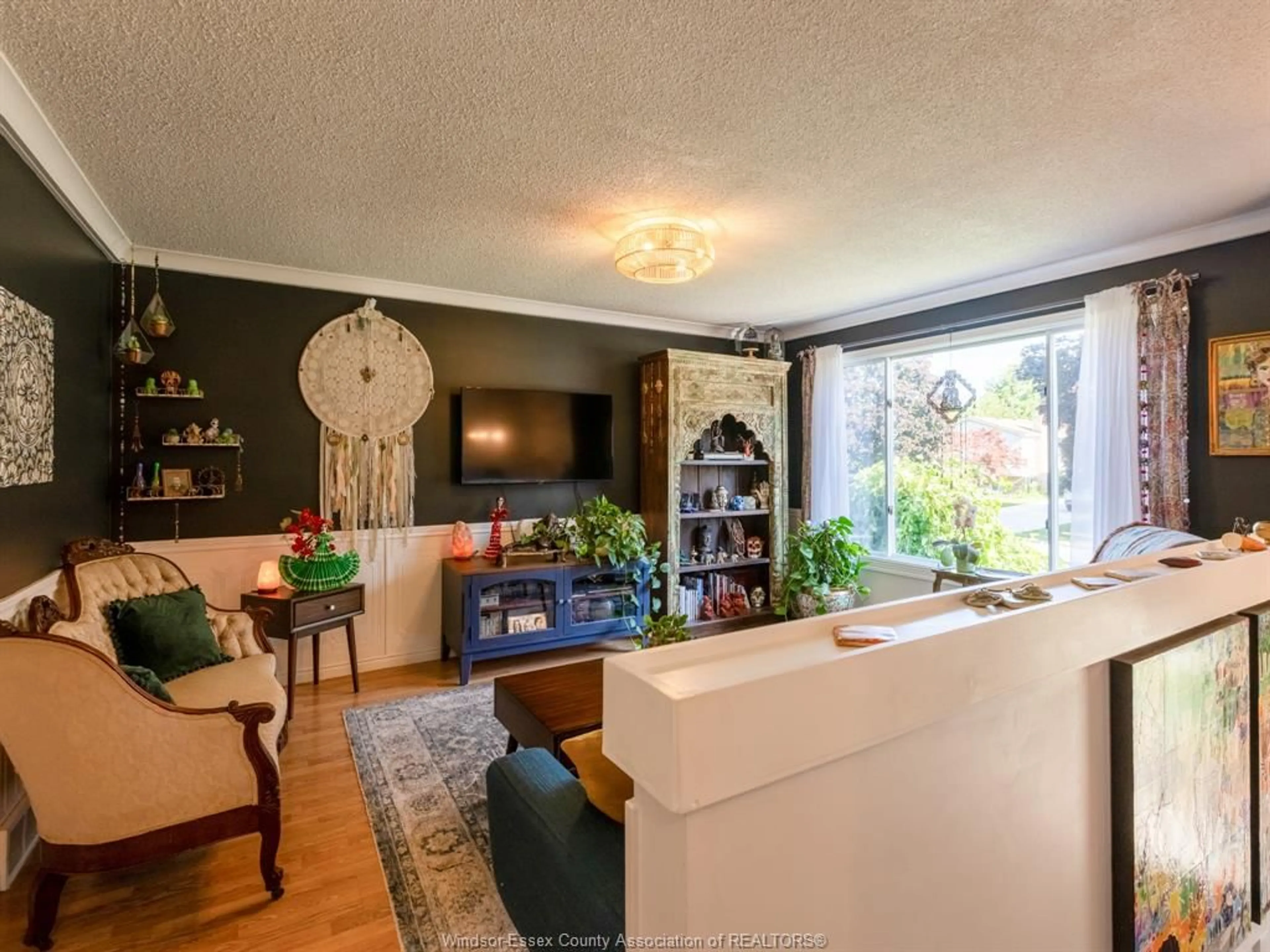Living room with furniture, unknown for 576 RICHMOND St, Amherstburg Ontario N9V 3T9