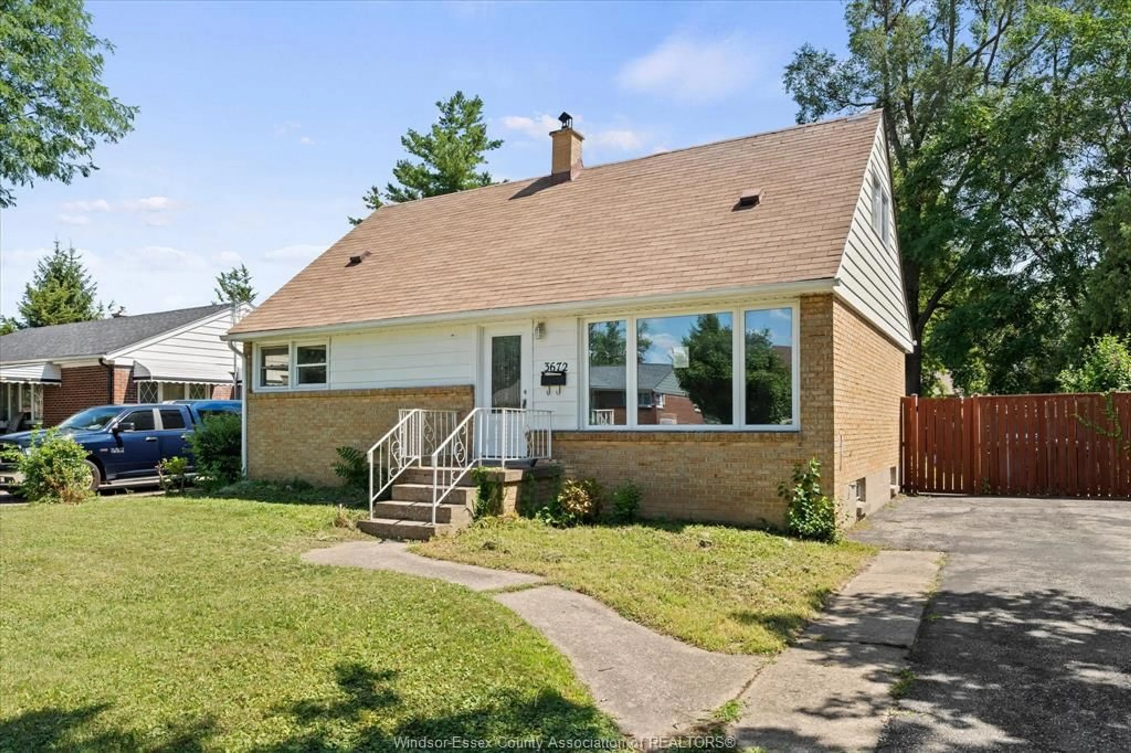 Home with vinyl exterior material, street for 3672 MORRIS Dr, Windsor Ontario N9E 2K7
