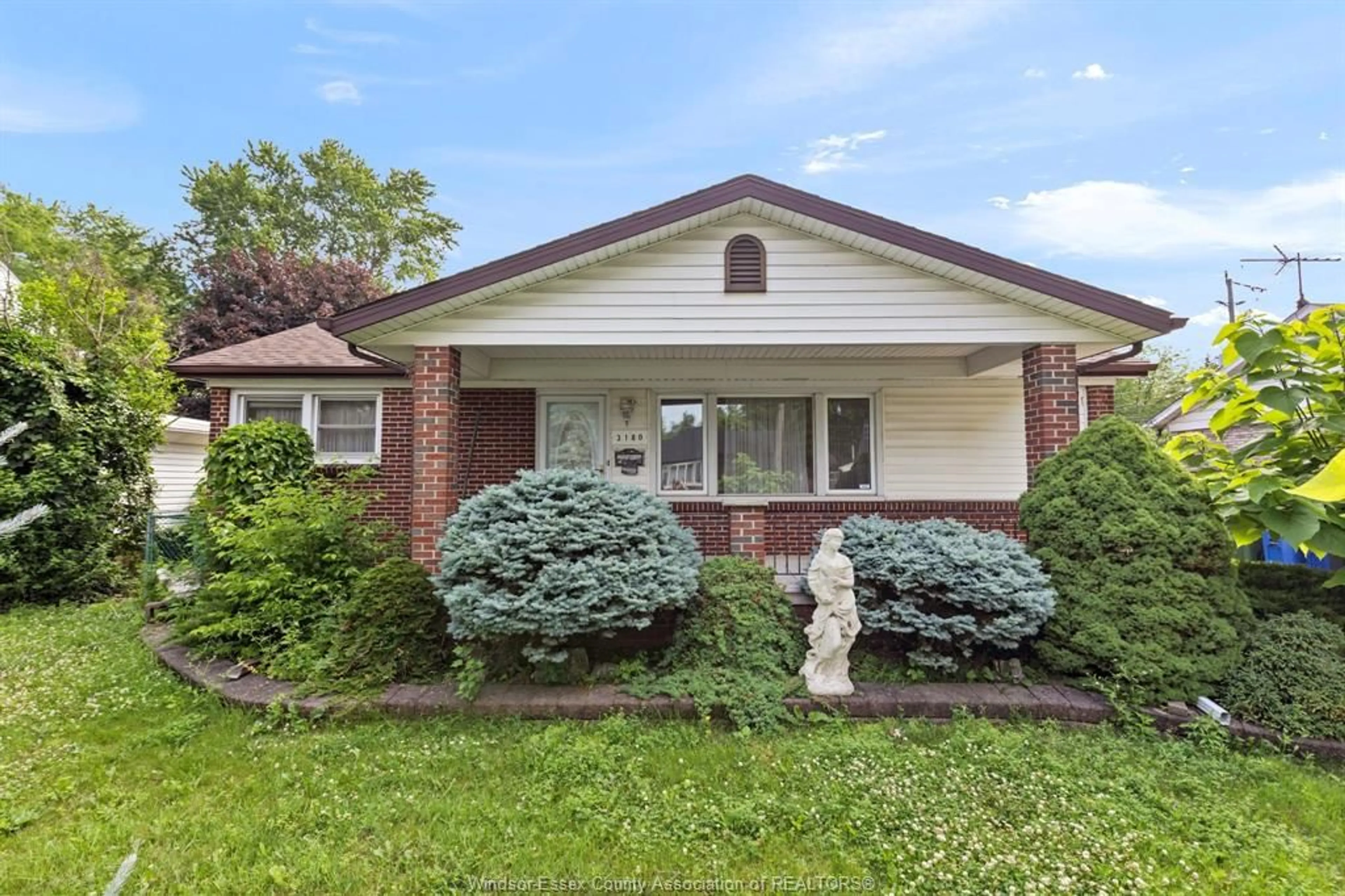 Home with brick exterior material, street for 3180 MORRIS, Windsor Ontario N9E 2J9