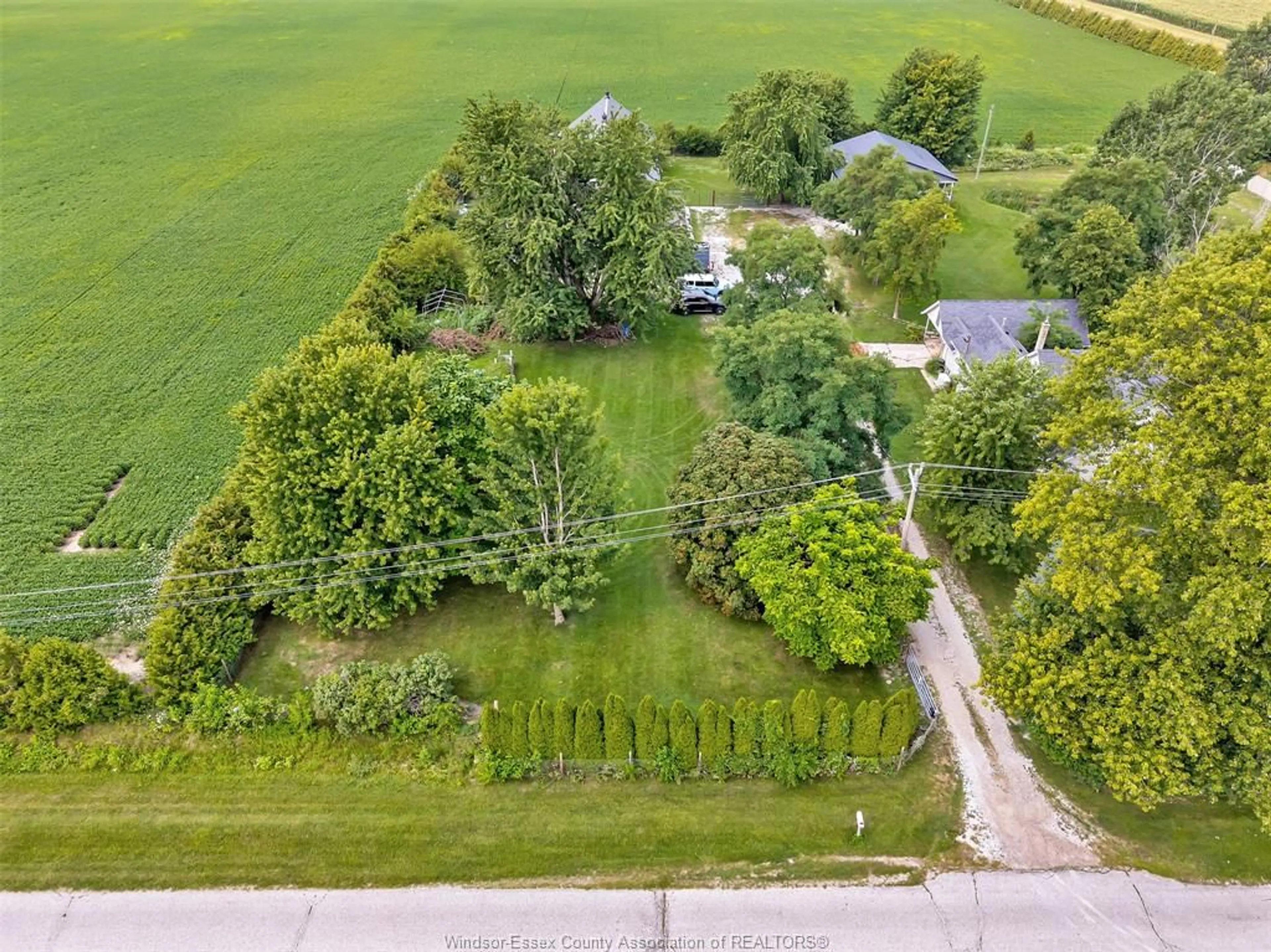 A pic from outside/outdoor area/front of a property/back of a property/a pic from drone, street for V/L CONCESSION 4 SOUTH, Amherstburg Ontario N9V 2Y8