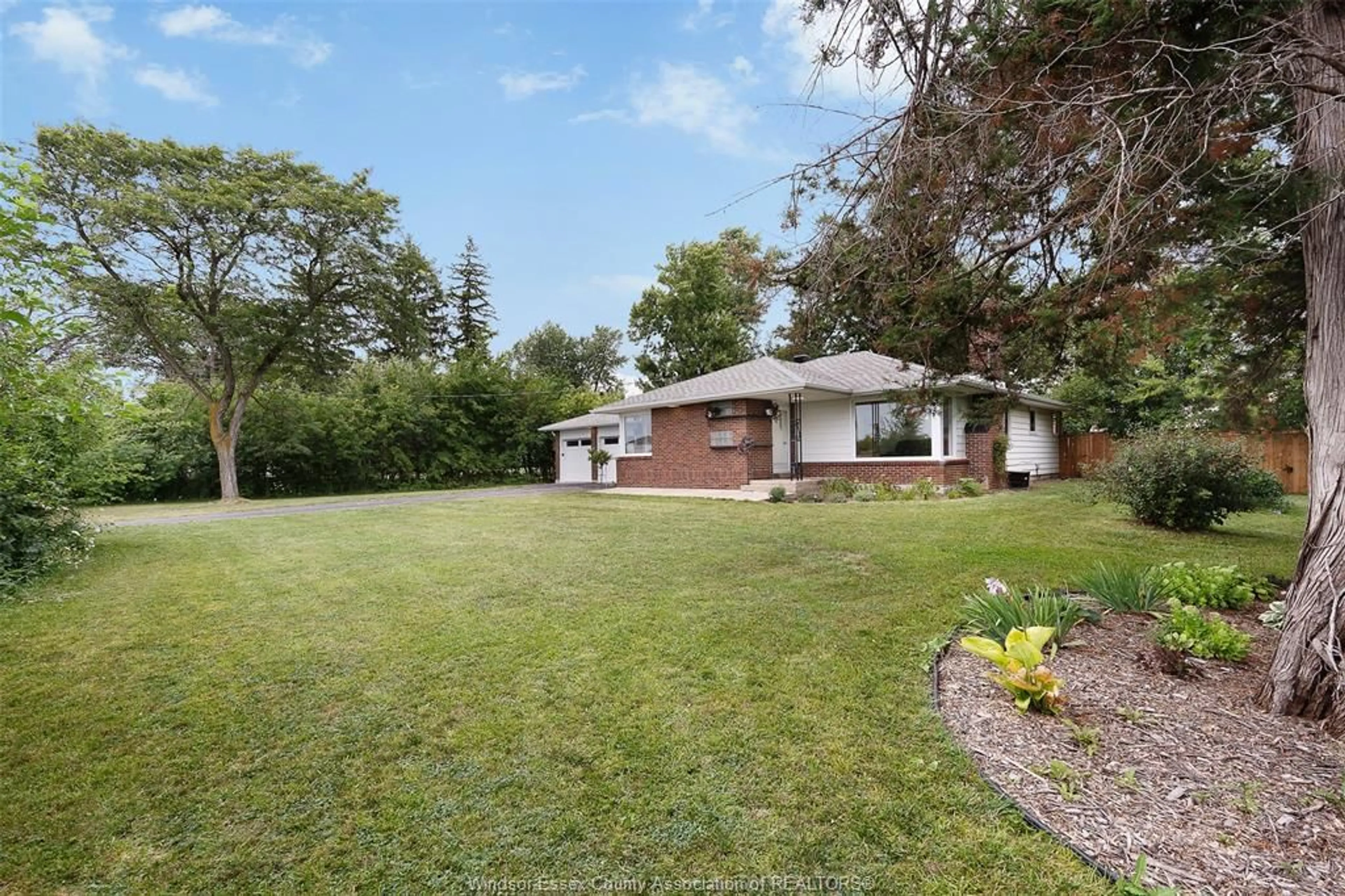 A pic from outside/outdoor area/front of a property/back of a property/a pic from drone, unknown for 9280 SERVICE Rd, Maidstone Ontario N0R 1K0