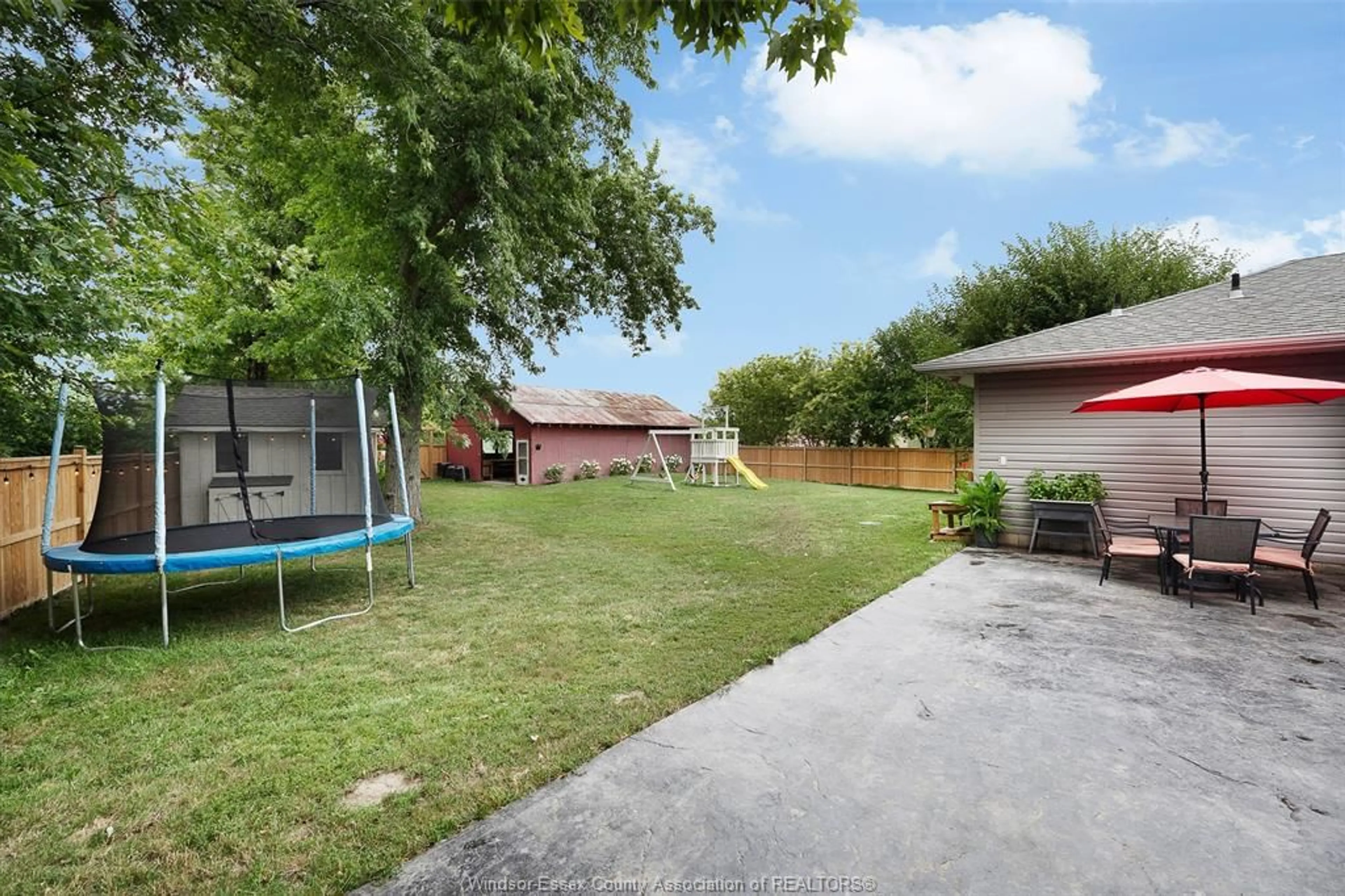 A pic from outside/outdoor area/front of a property/back of a property/a pic from drone, unknown for 9280 SERVICE Rd, Maidstone Ontario N0R 1K0