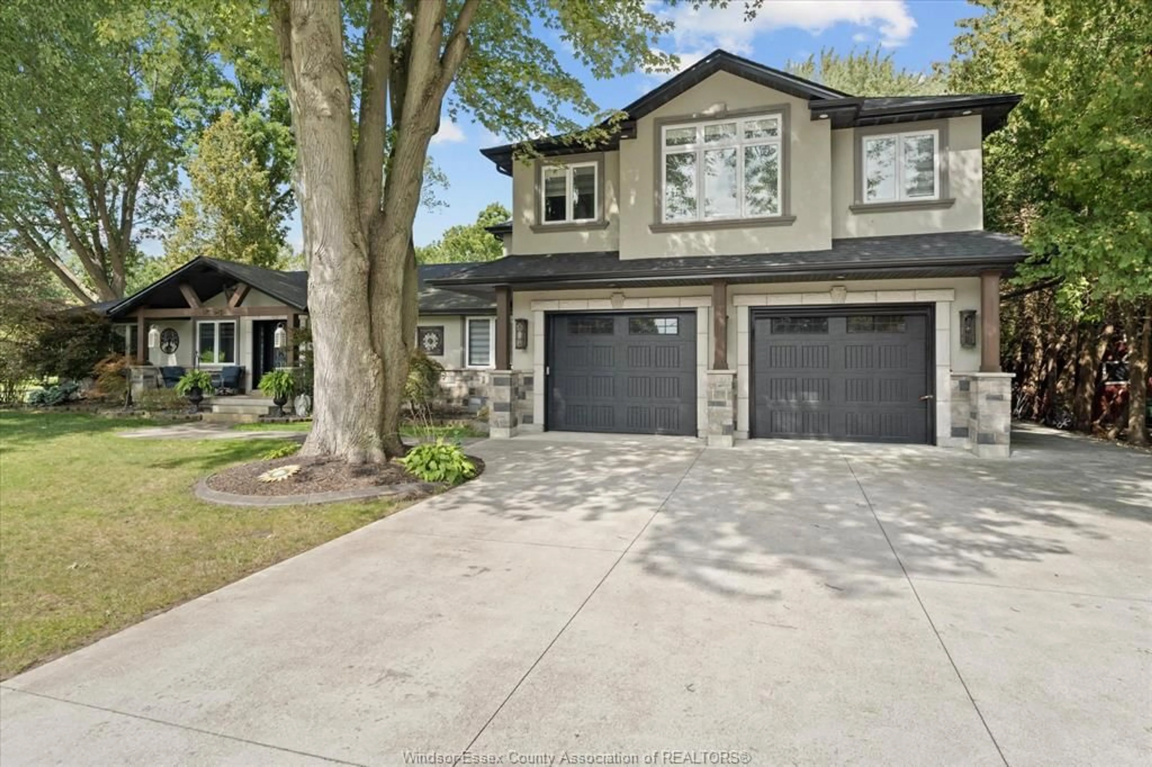 Home with brick exterior material, street for 1700 ORFORD, LaSalle Ontario N9J 1X3