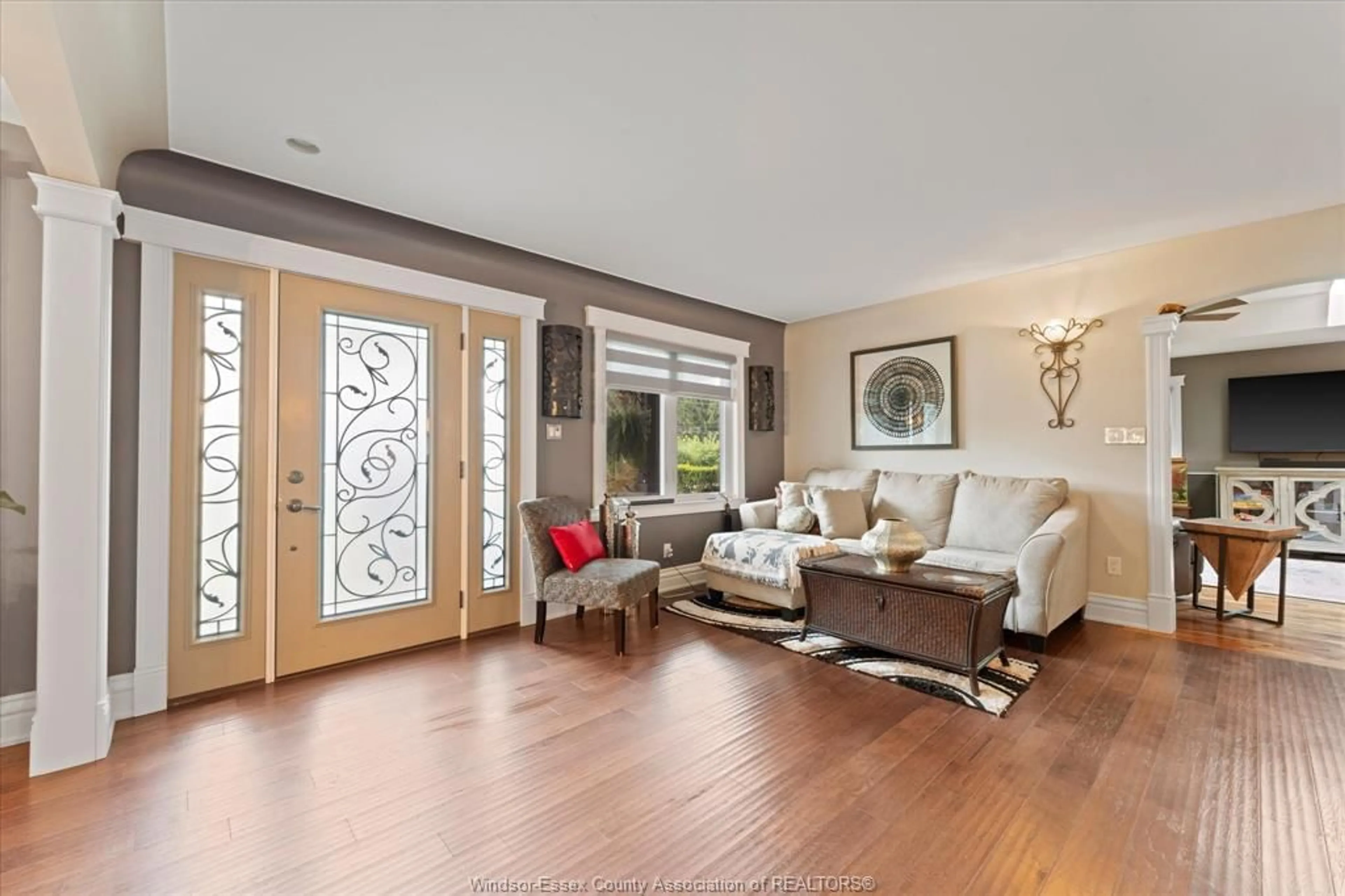 Living room with furniture, unknown for 1700 ORFORD, LaSalle Ontario N9J 1X3