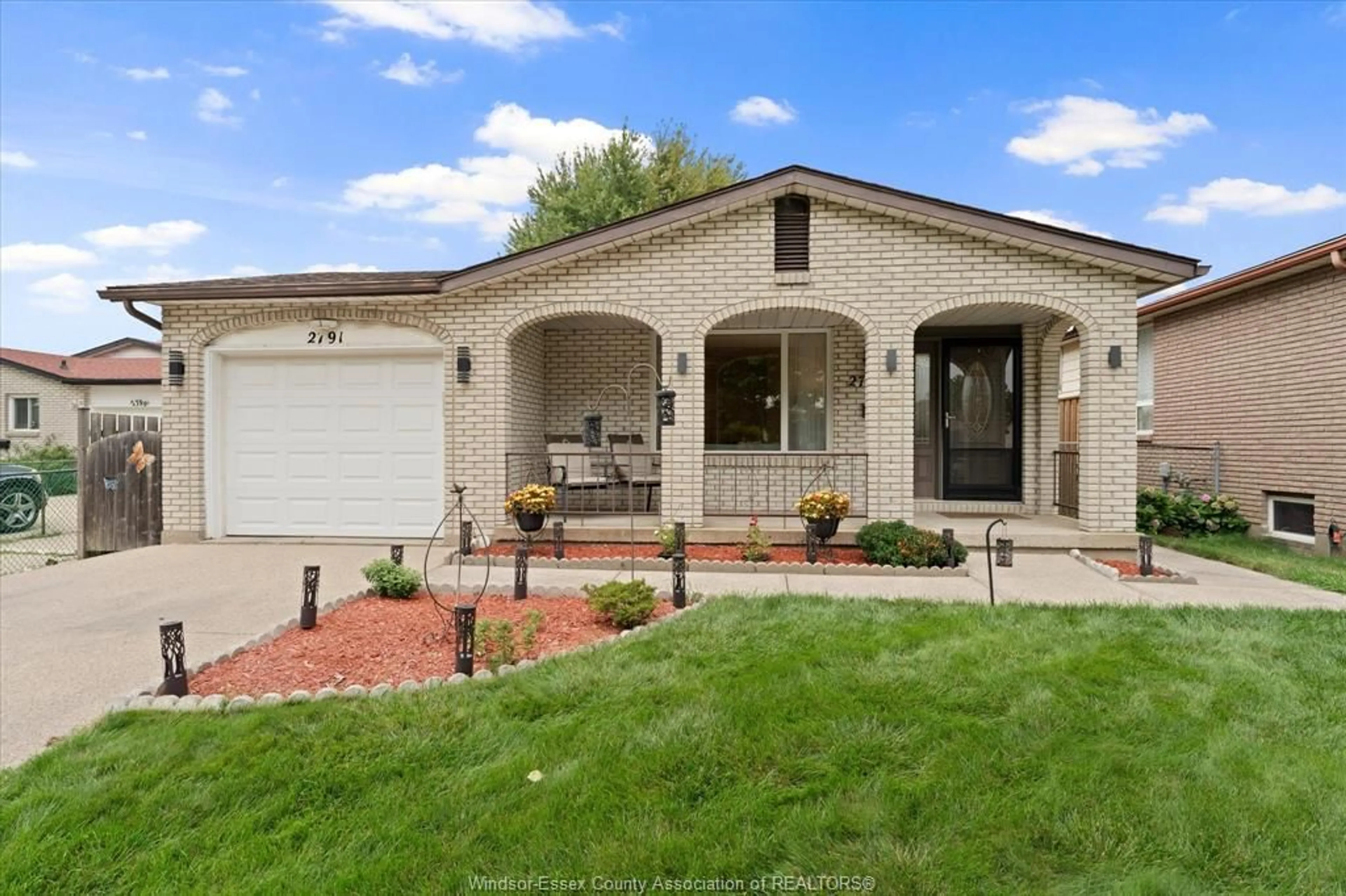 Home with brick exterior material, street for 2791 GARVEY Cres, Windsor Ontario N8W 4W7
