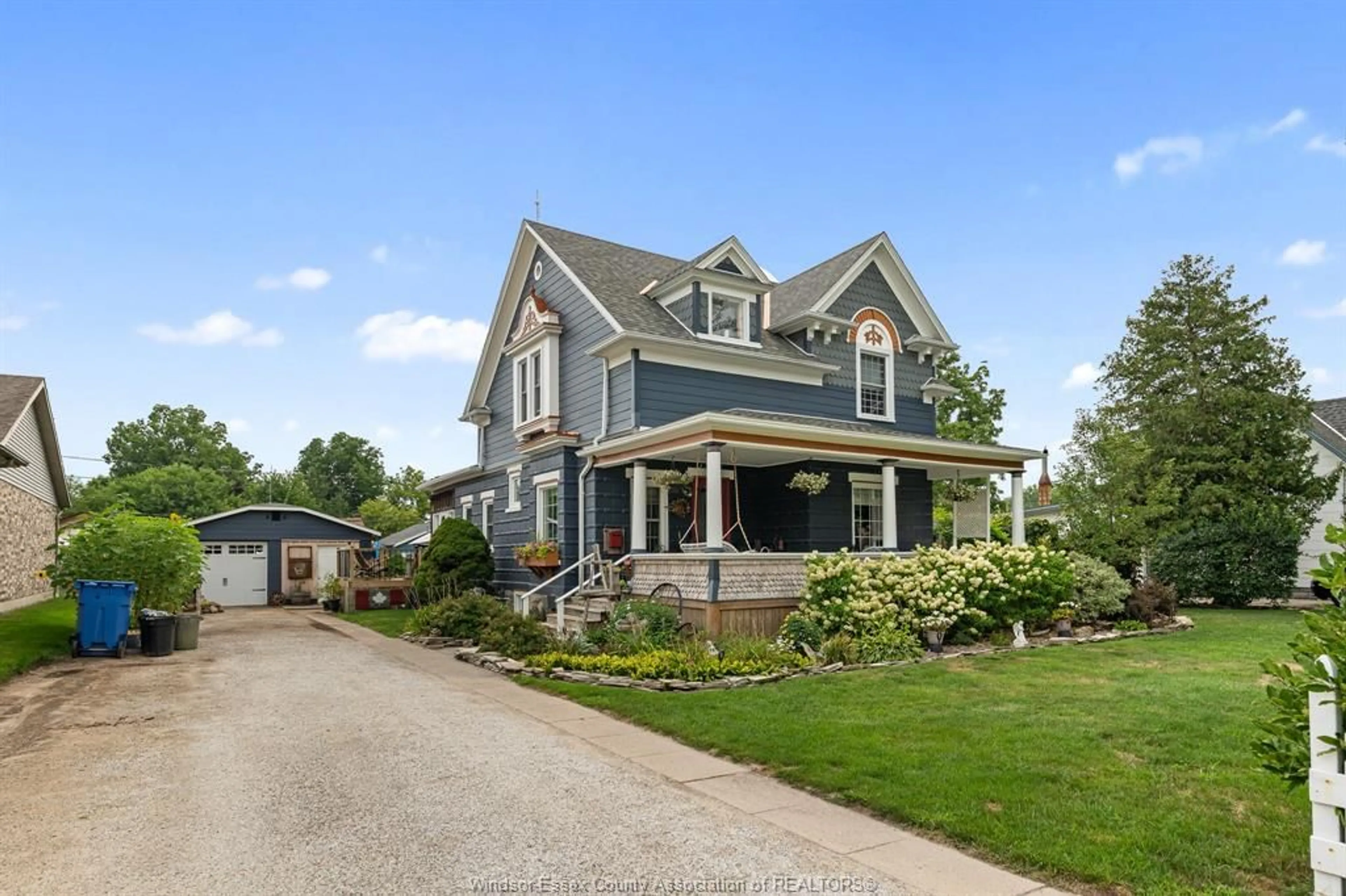 Home with vinyl exterior material, street for 119 Main St, Kingsville Ontario N9Y 1H6
