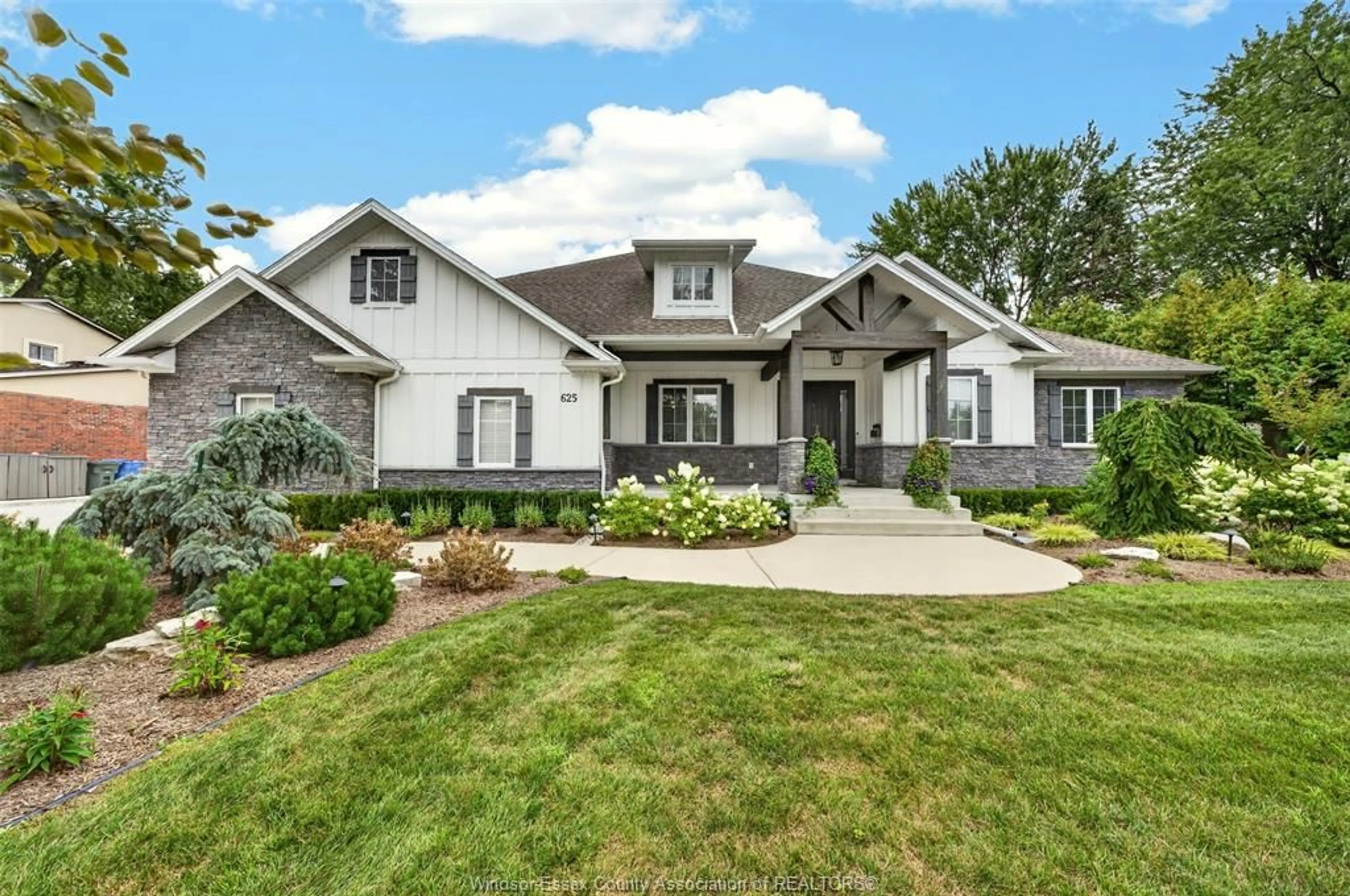Home with brick exterior material, street for 625 ROSELAND Dr, Windsor Ontario N9G 1T7