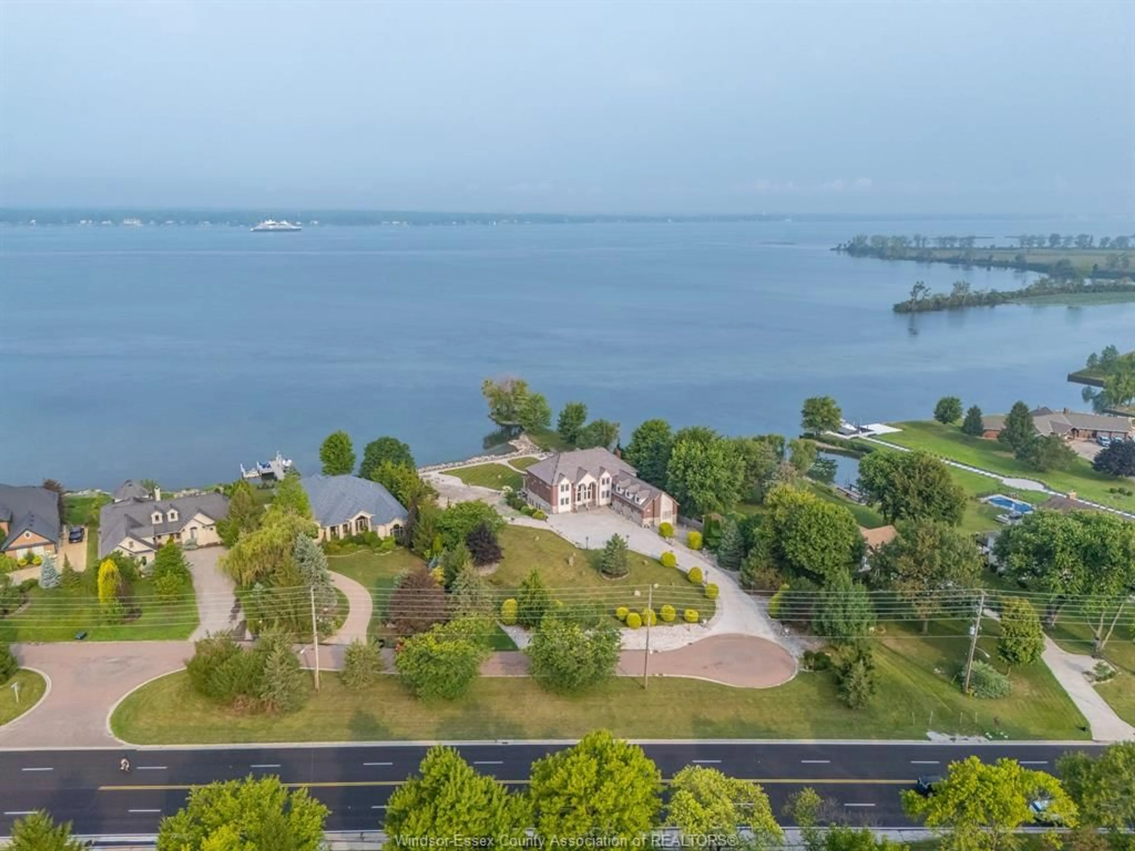A pic from outside/outdoor area/front of a property/back of a property/a pic from drone, water/lake/river/ocean view for 1360 Windermere Pl, Amherstburg Ontario N9V 3R3