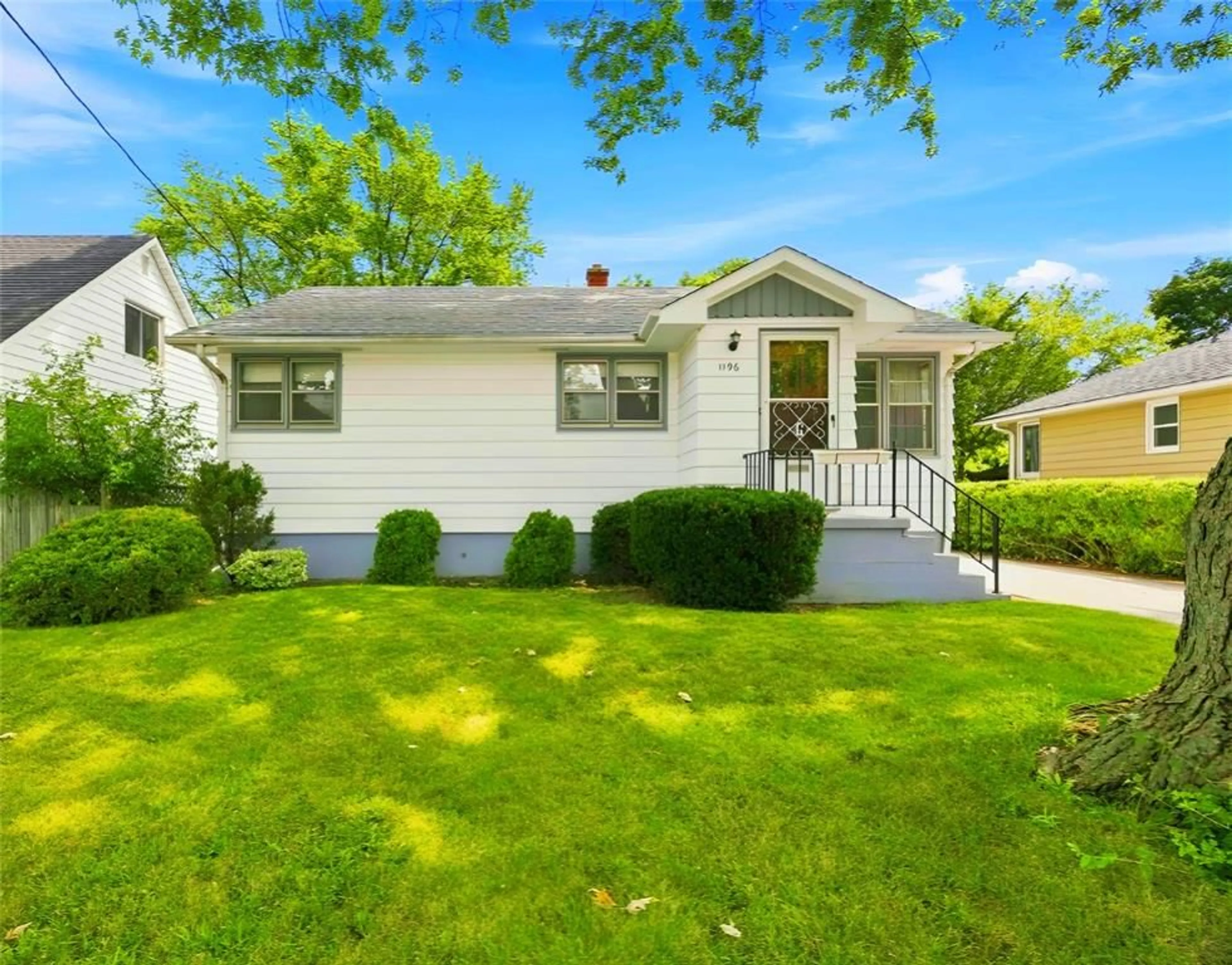 Home with vinyl exterior material, street for 1196 Carr St, Sarnia Ontario N7S 3A4