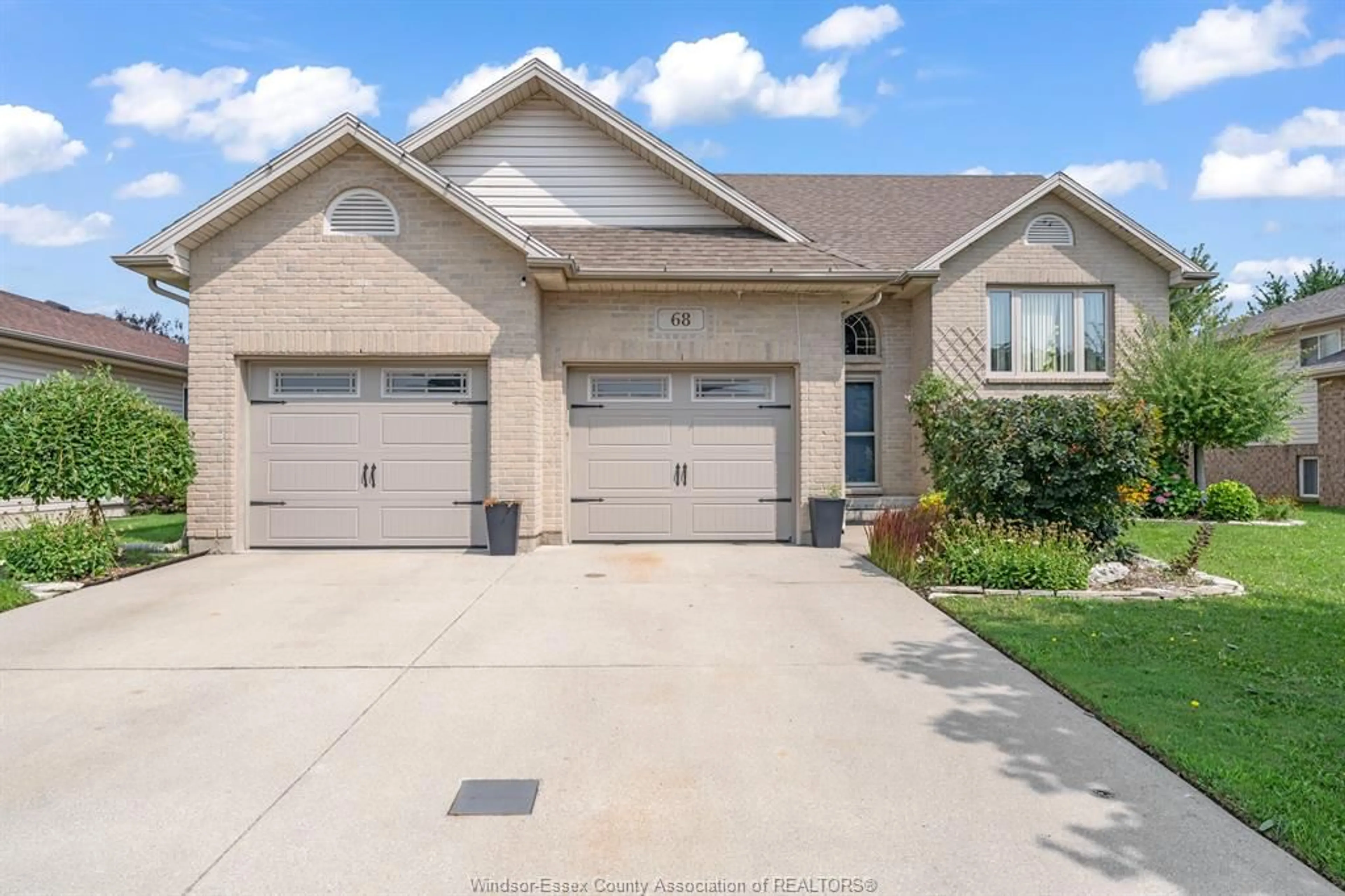 Unknown for 68 Wakefield Ave, Leamington Ontario N8H 5J8