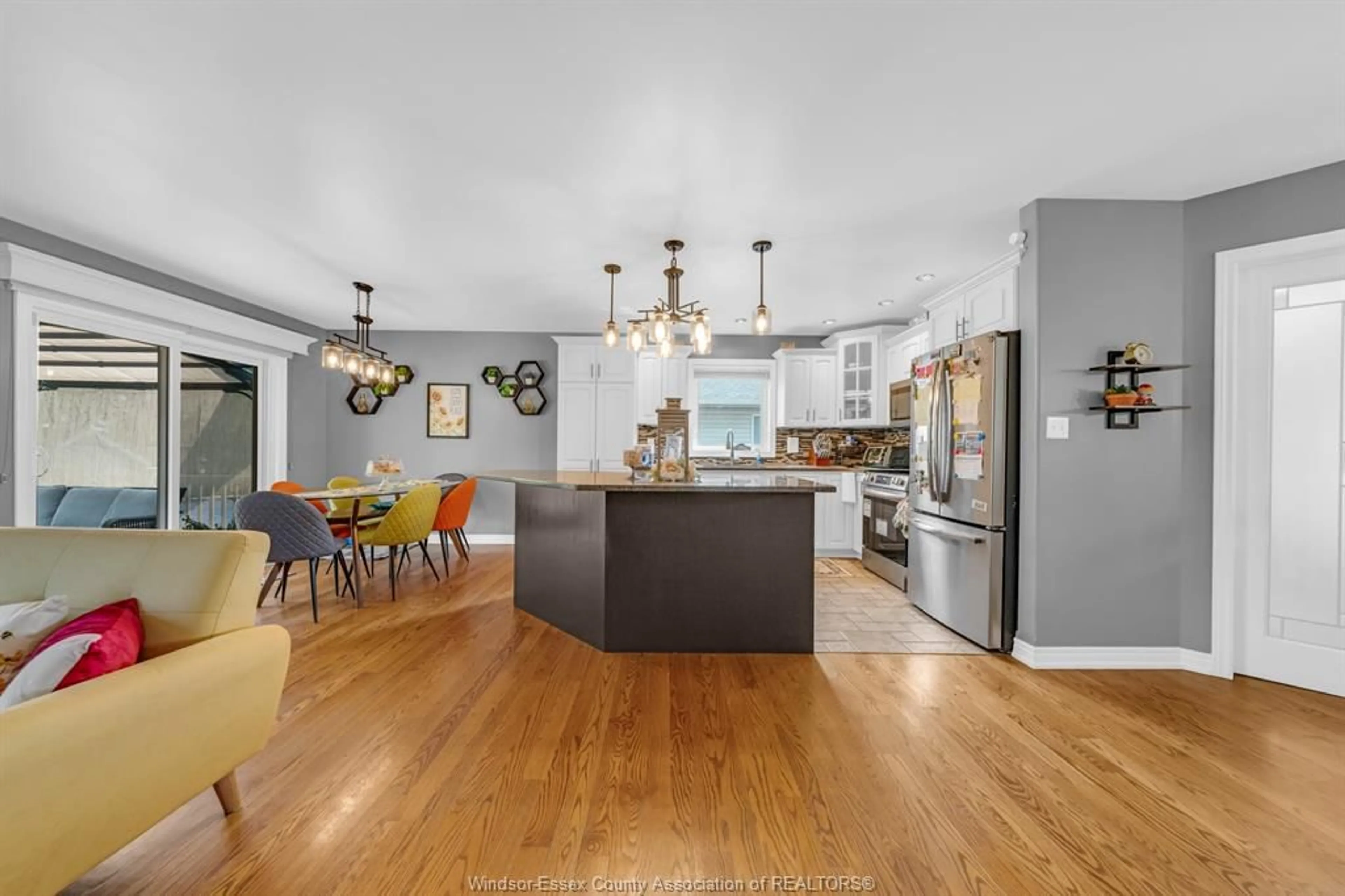 Open concept kitchen, unknown for 68 Wakefield Ave, Leamington Ontario N8H 5J8