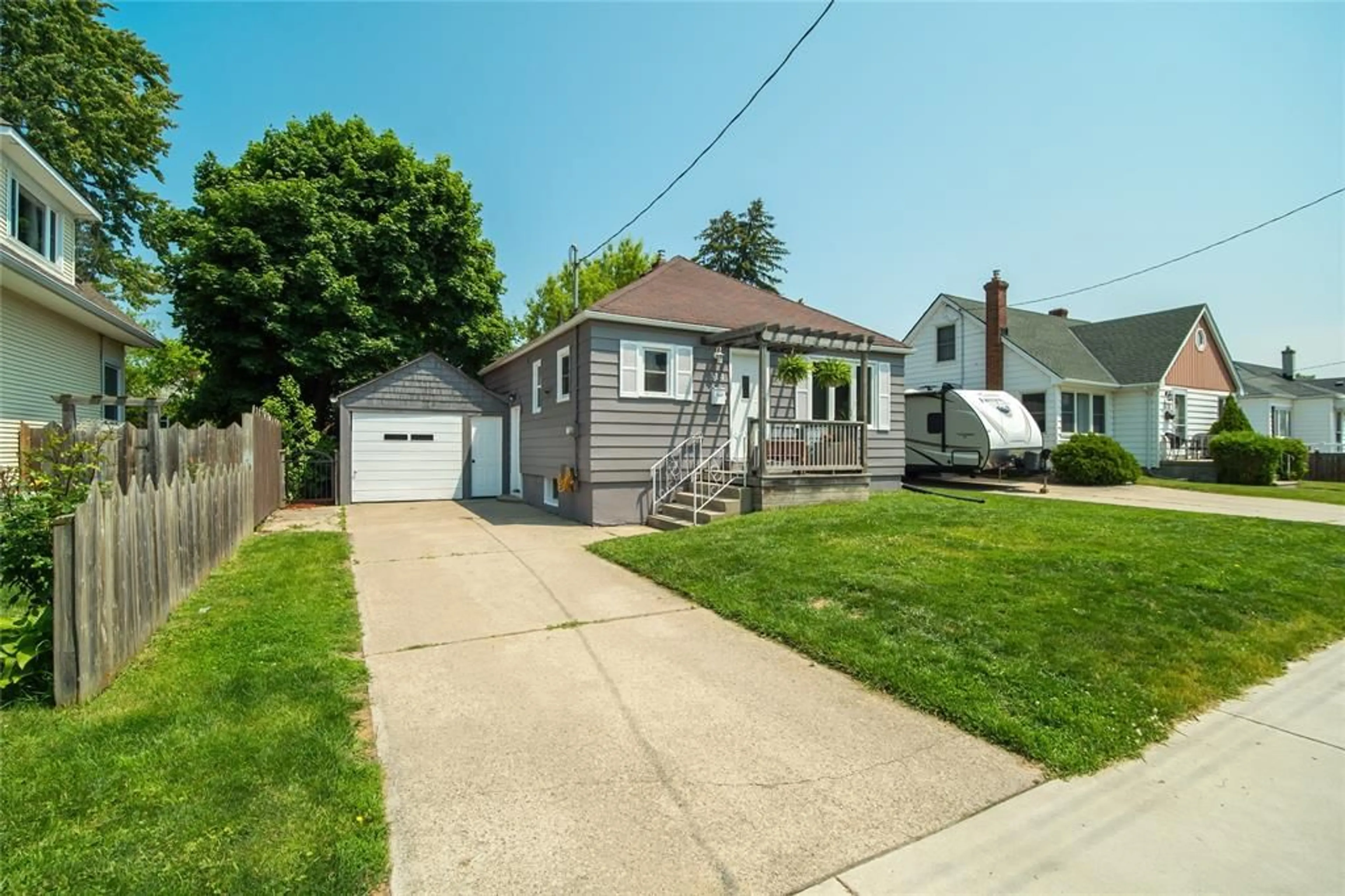 Unknown for 314 CAMERON St, Sarnia Ontario N7T 4B5