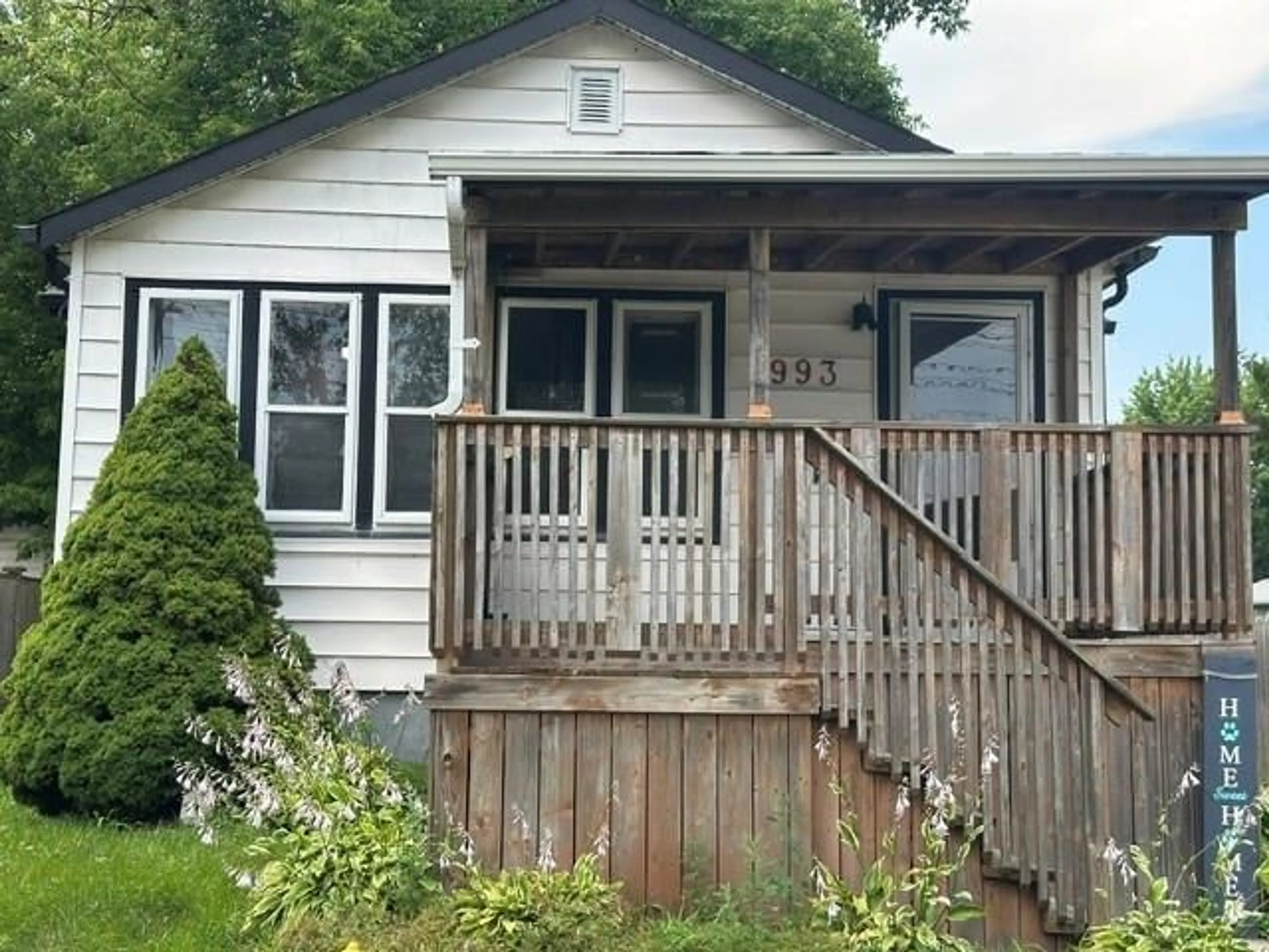 Unknown for 993 MURPHY Rd, Sarnia Ontario N7S 2V3