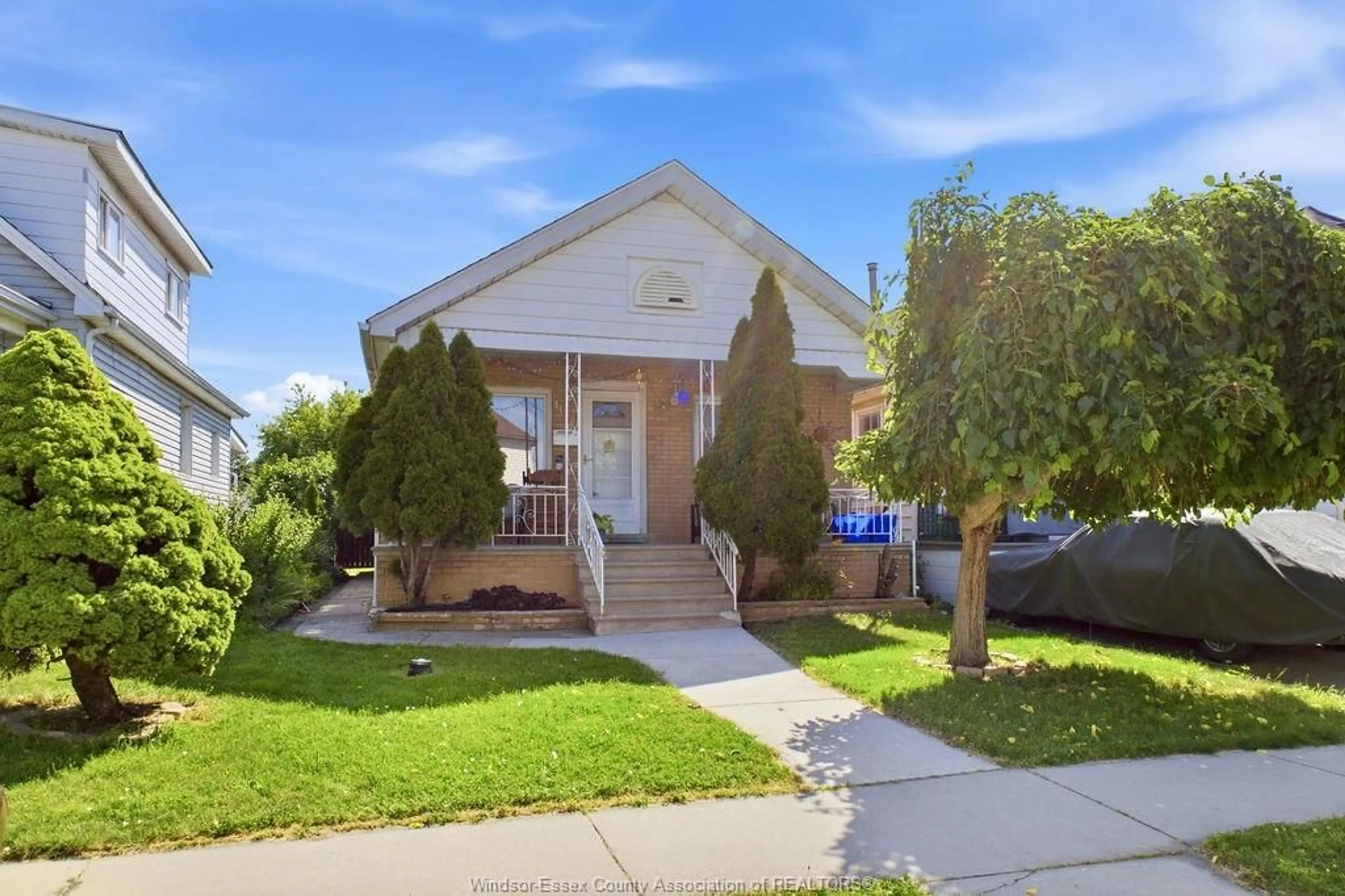 Home with brick exterior material, street for 1172 MARION Ave, Windsor Ontario N9A 2J4