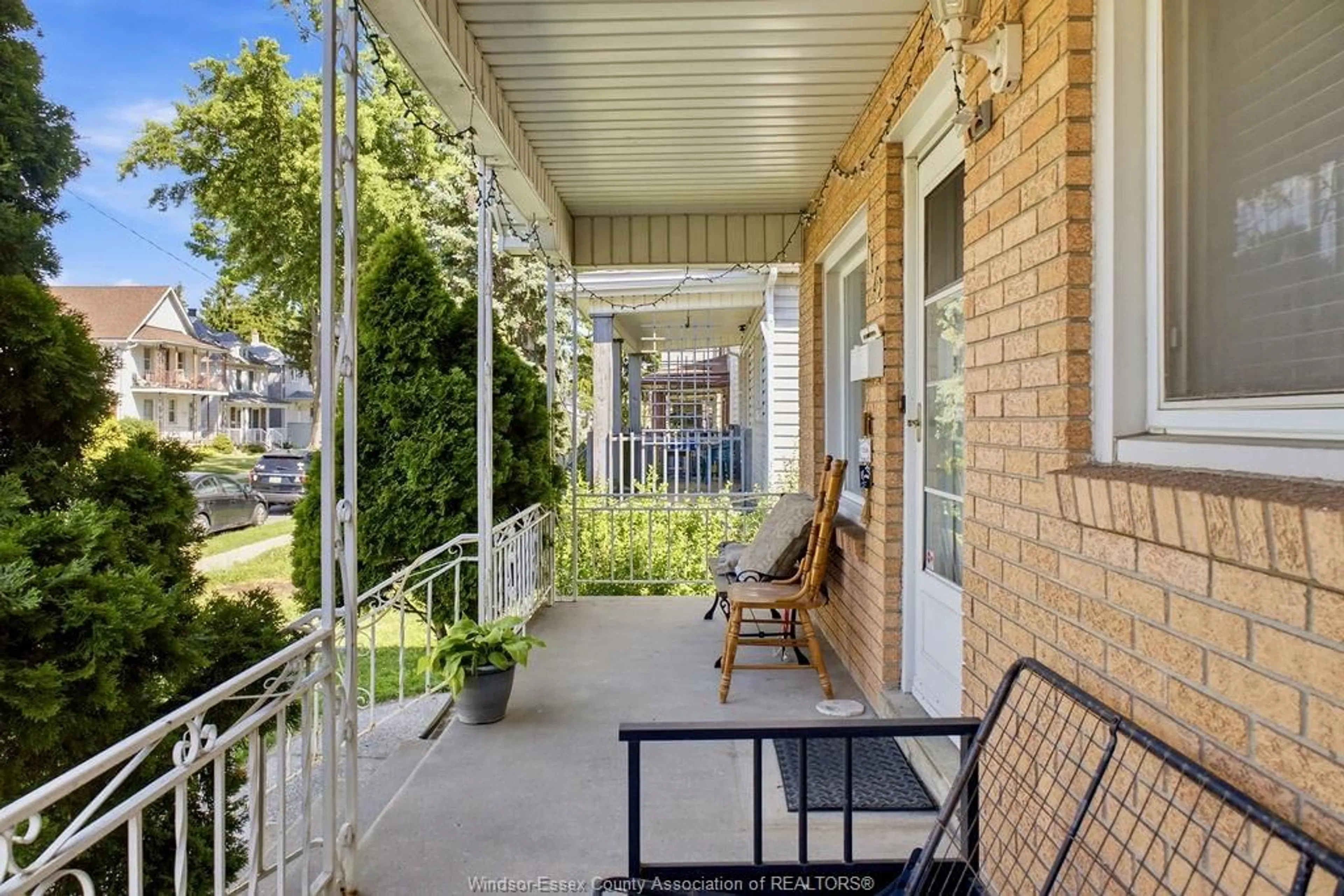 Patio, street for 1172 MARION Ave, Windsor Ontario N9A 2J4