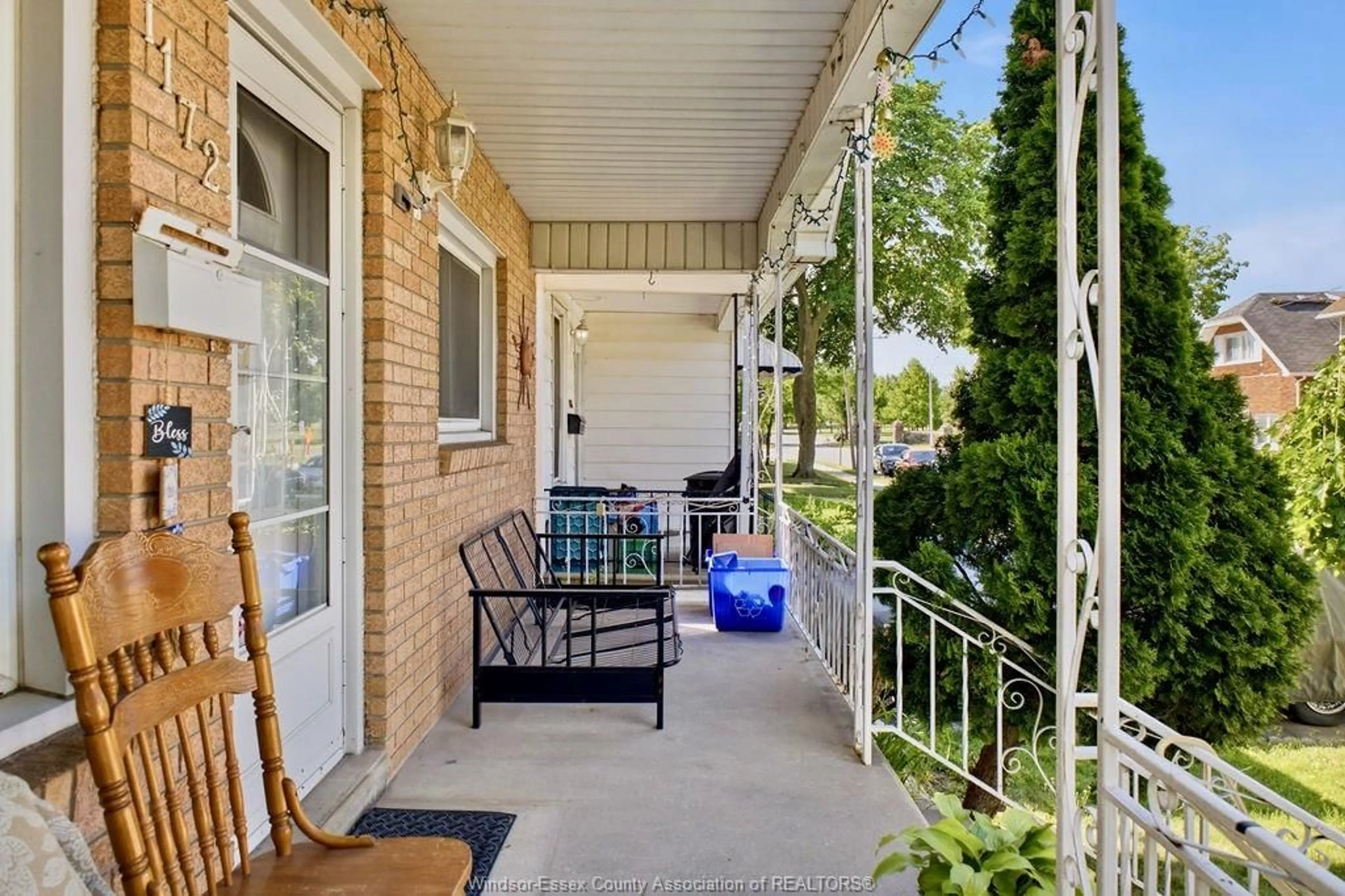 Patio, street for 1172 MARION Ave, Windsor Ontario N9A 2J4
