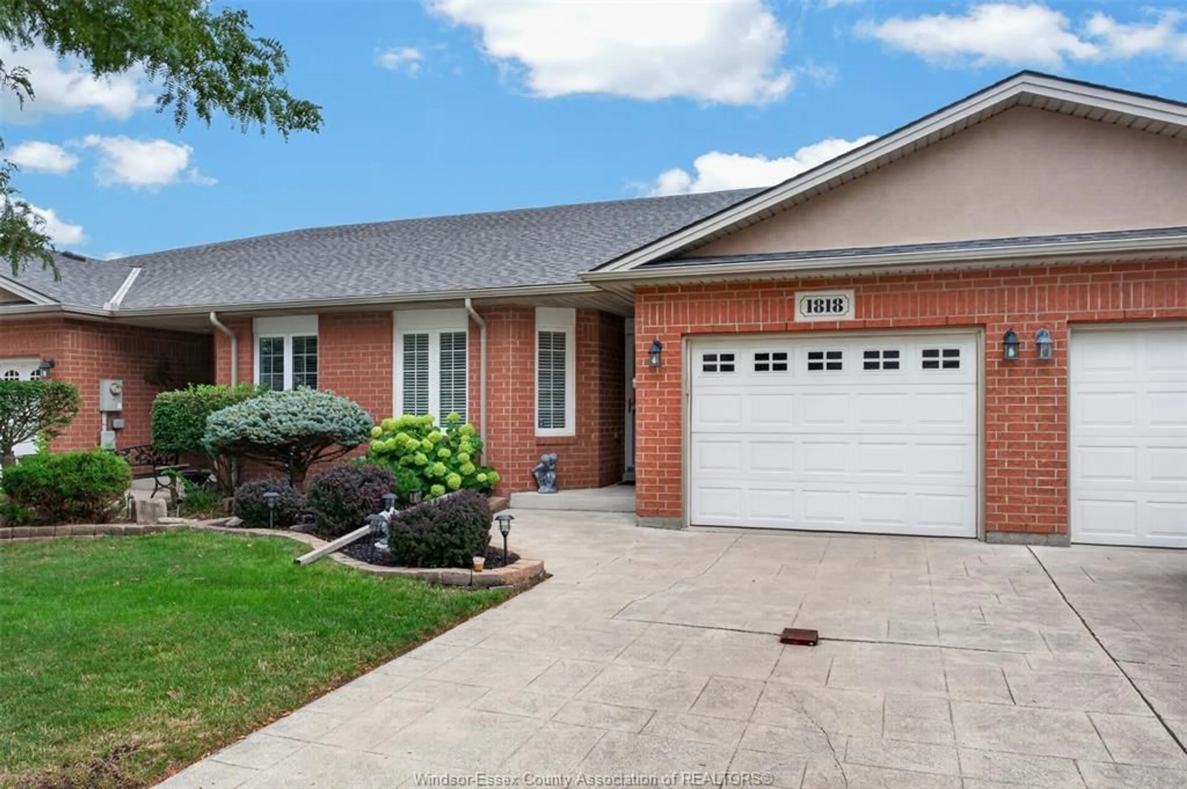 Home with brick exterior material, street for 1818 LUXURY, Windsor Ontario N8P 1T2