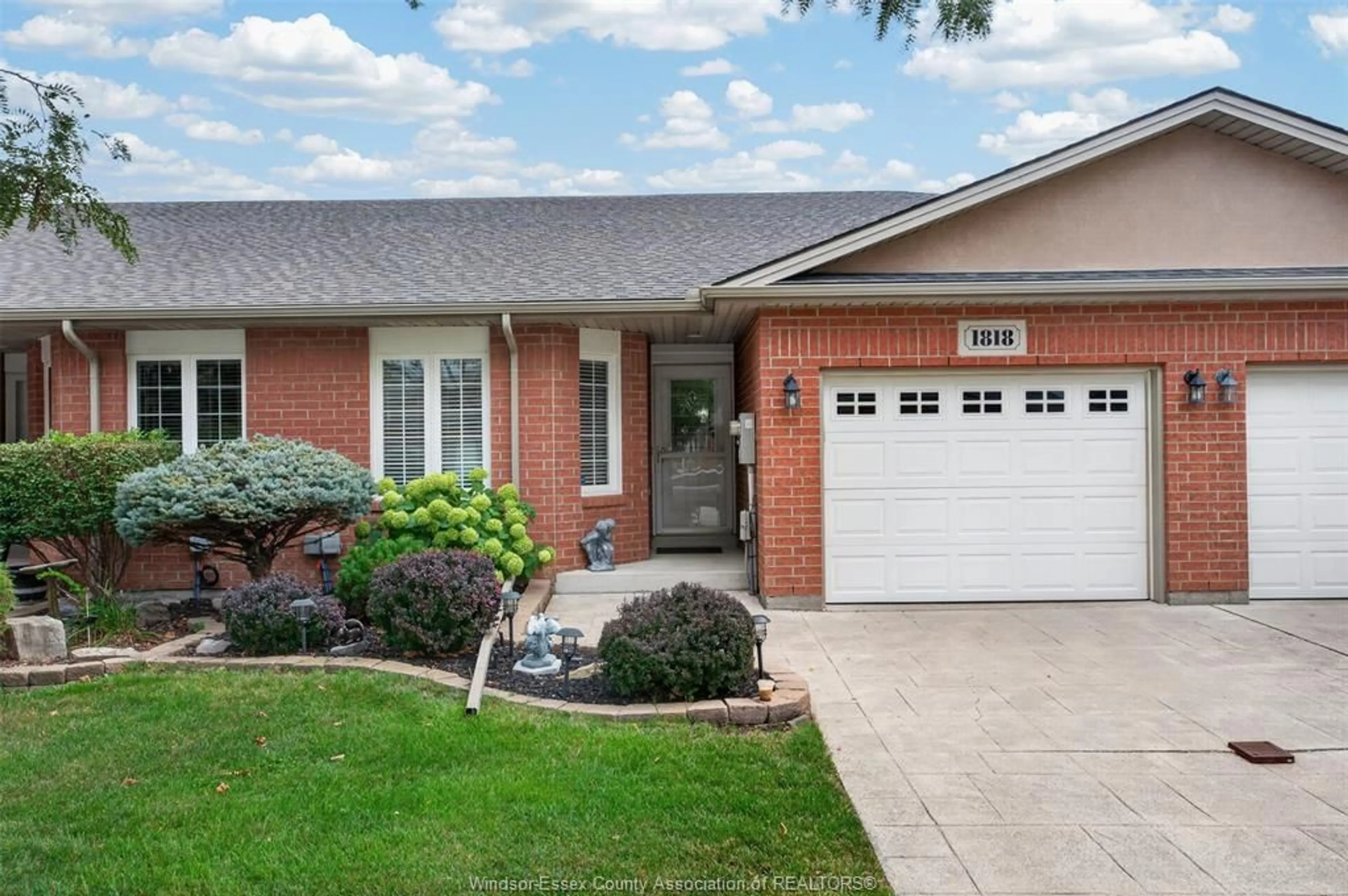 Home with brick exterior material, street for 1818 LUXURY, Windsor Ontario N8P 1T2