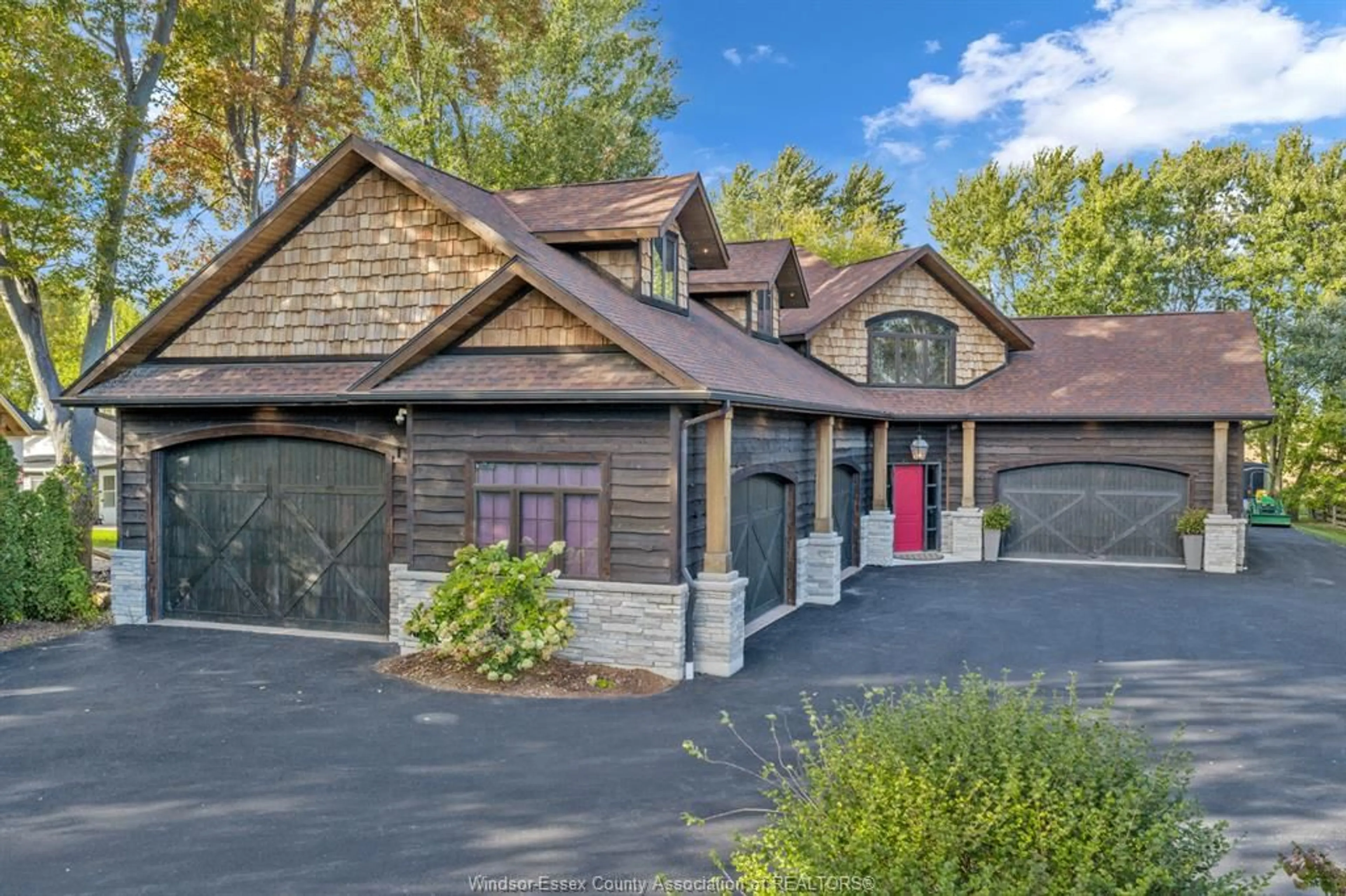 Home with brick exterior material, unknown for 1506 HERITAGE Rd, Kingsville Ontario N9Y 3X2