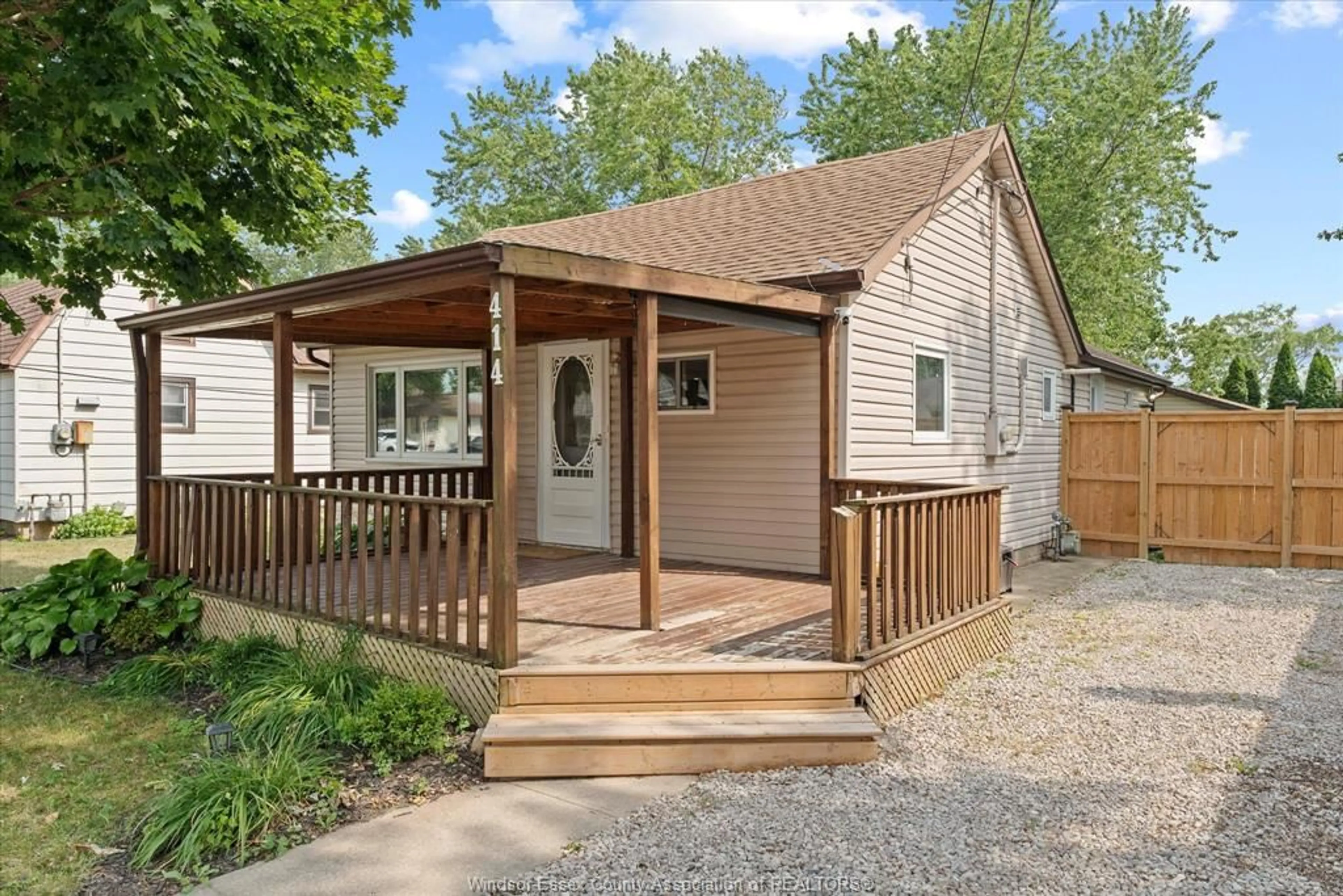 Shed for 414 ST LOUIS, Belle River Ontario N0R 1A0