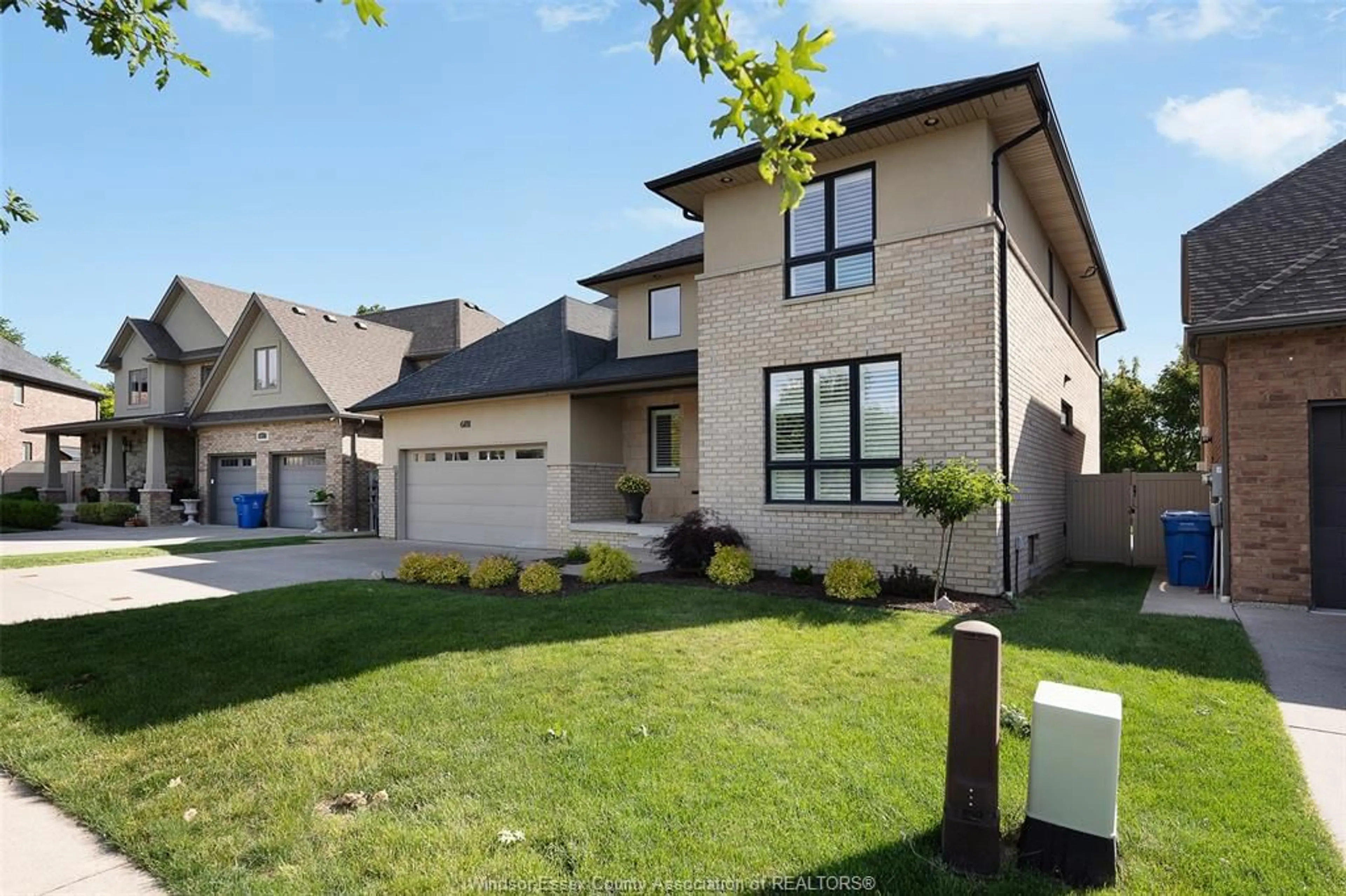 Home with brick exterior material, street for 6181 SILVER MAPLE, LaSalle Ontario N9H 0C1